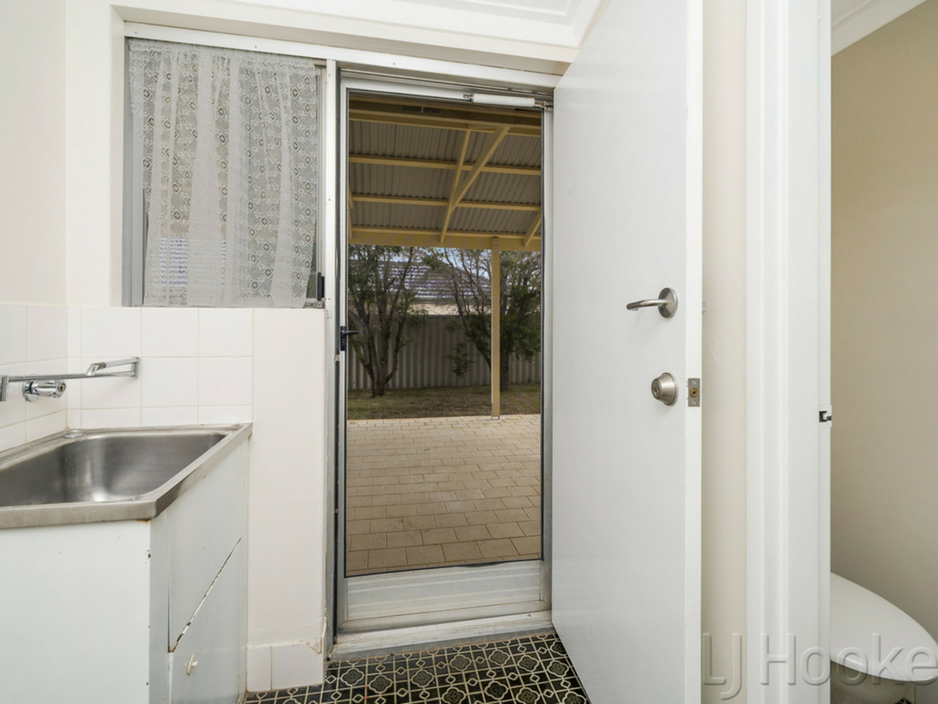 8/311 Wharf Street — photo 15 of 19