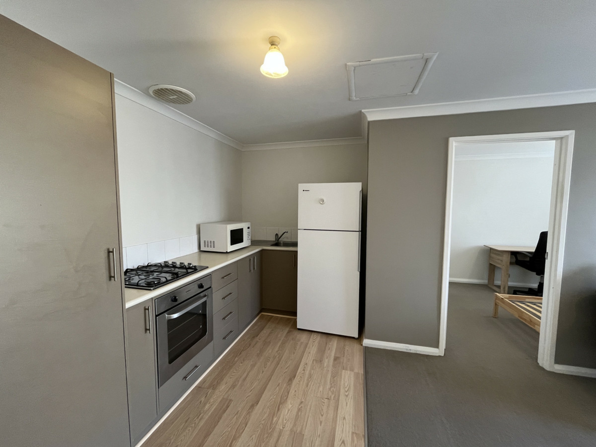 21A Hammersmith Court, (Studio) — photo 3 of 15