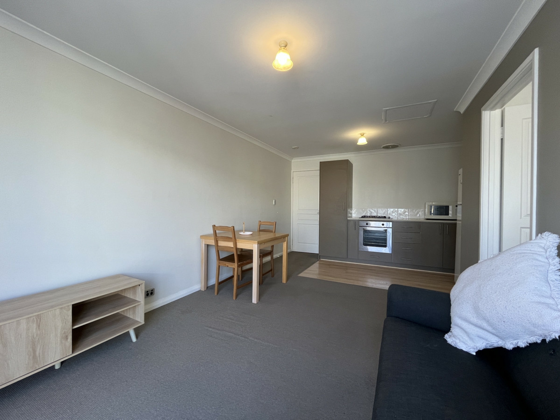 21A Hammersmith Court, (Studio) — photo 5 of 15