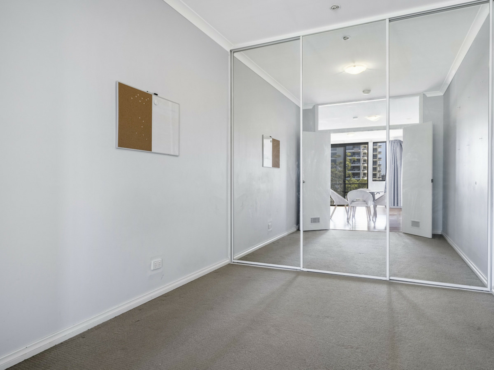 76/190 Hay Street — photo 4 of 30