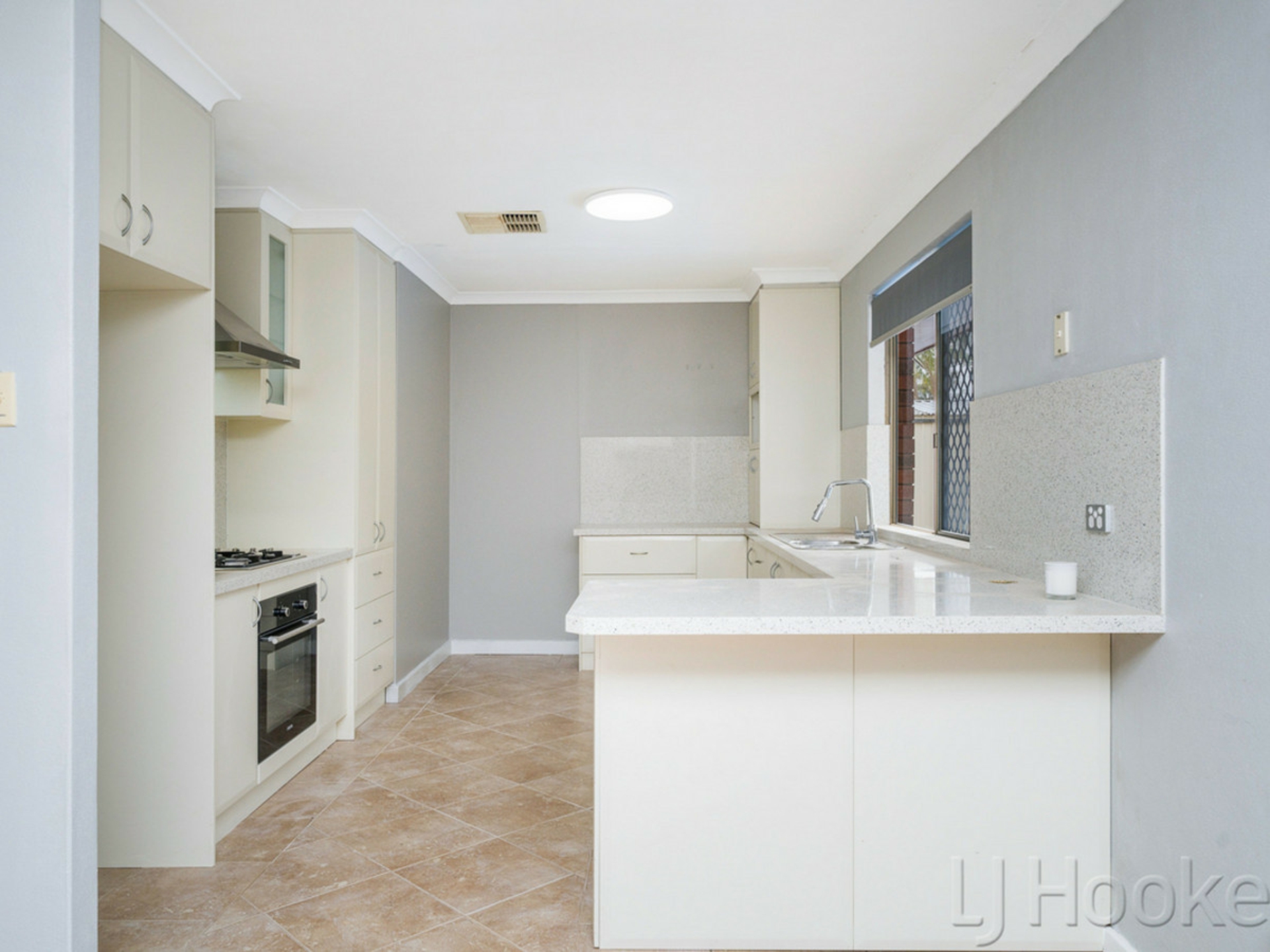 20 Nutcher Way — photo 2 of 26