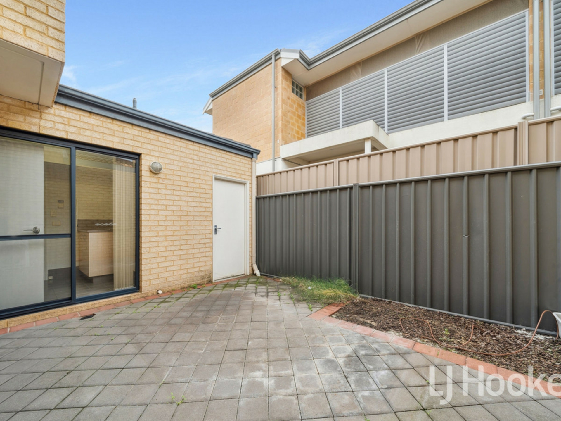 6/6 Hogarth Street — photo 15 of 16