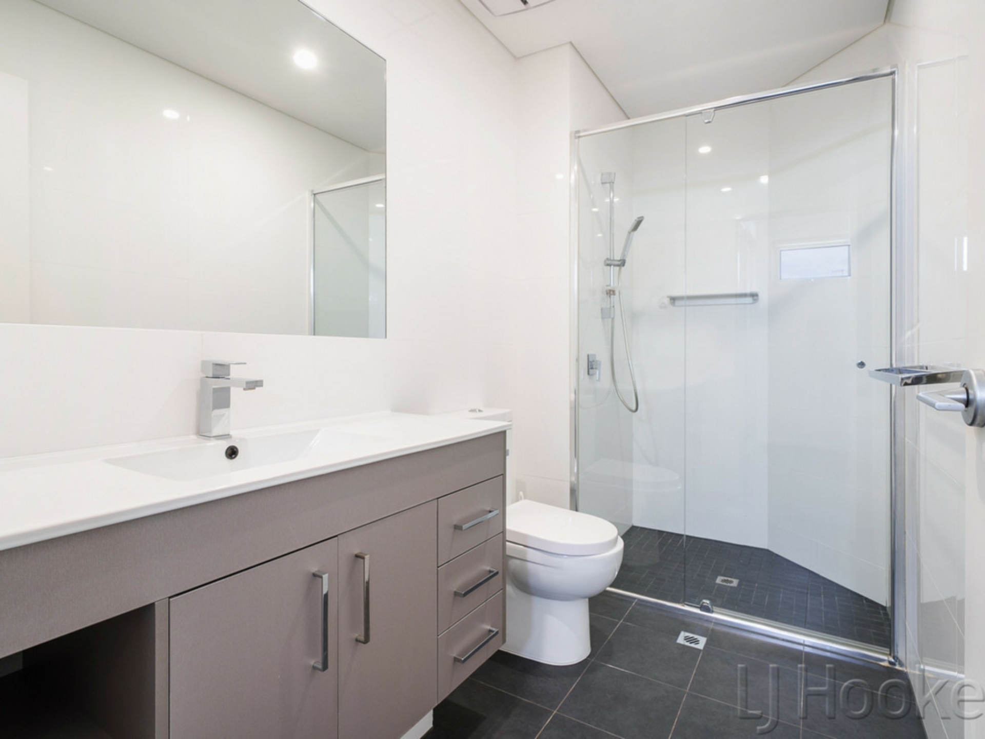 24/110 Cambridge Street — photo 14 of 30