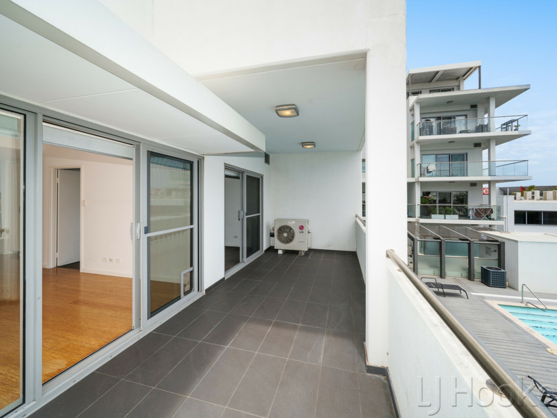 24/110 Cambridge Street — photo 20 of 30