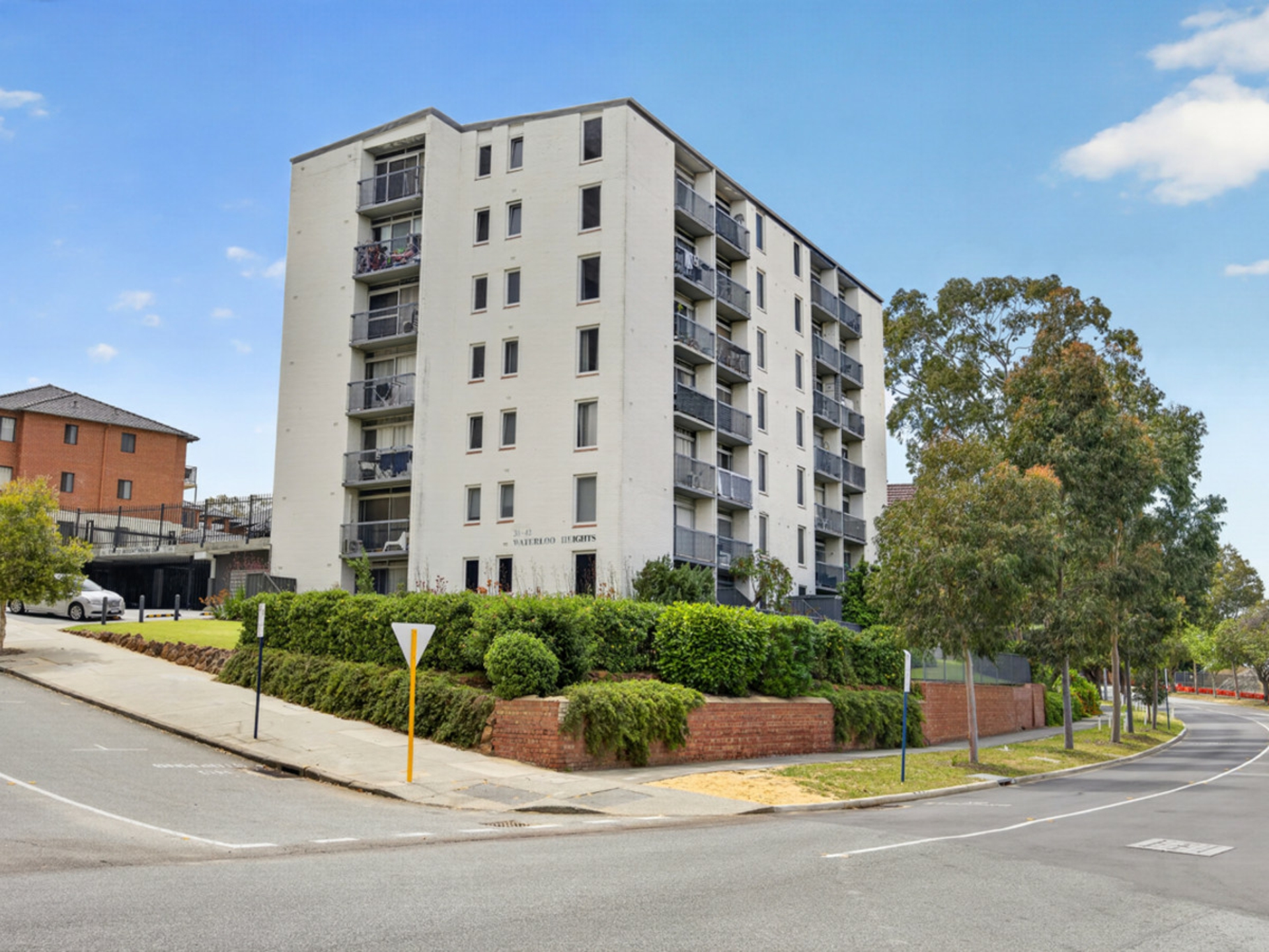 33/38-42 Waterloo Crescent — photo from LJ Hooker City Residential