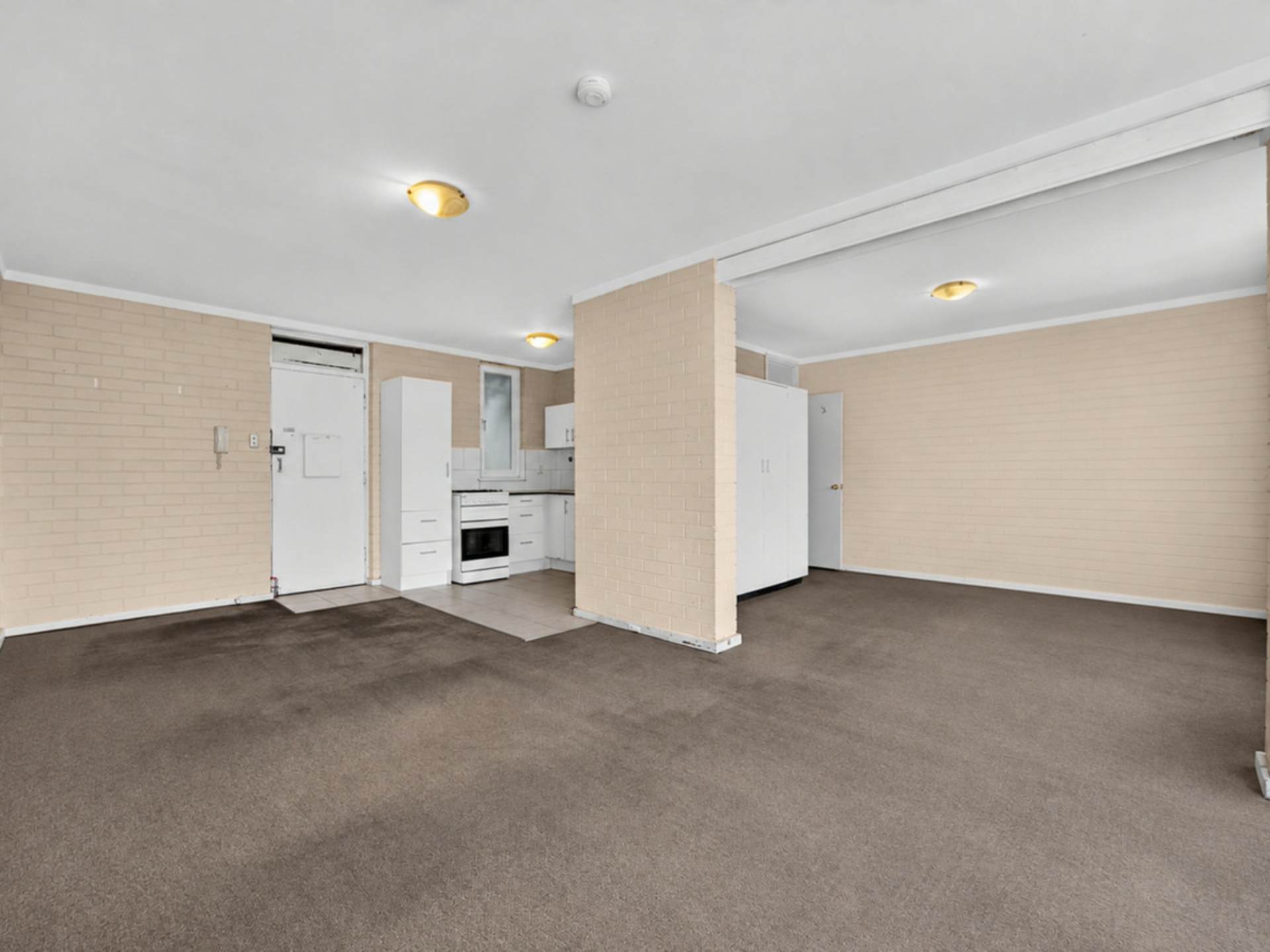 33/38-42 Waterloo Crescent — photo 4 of 20