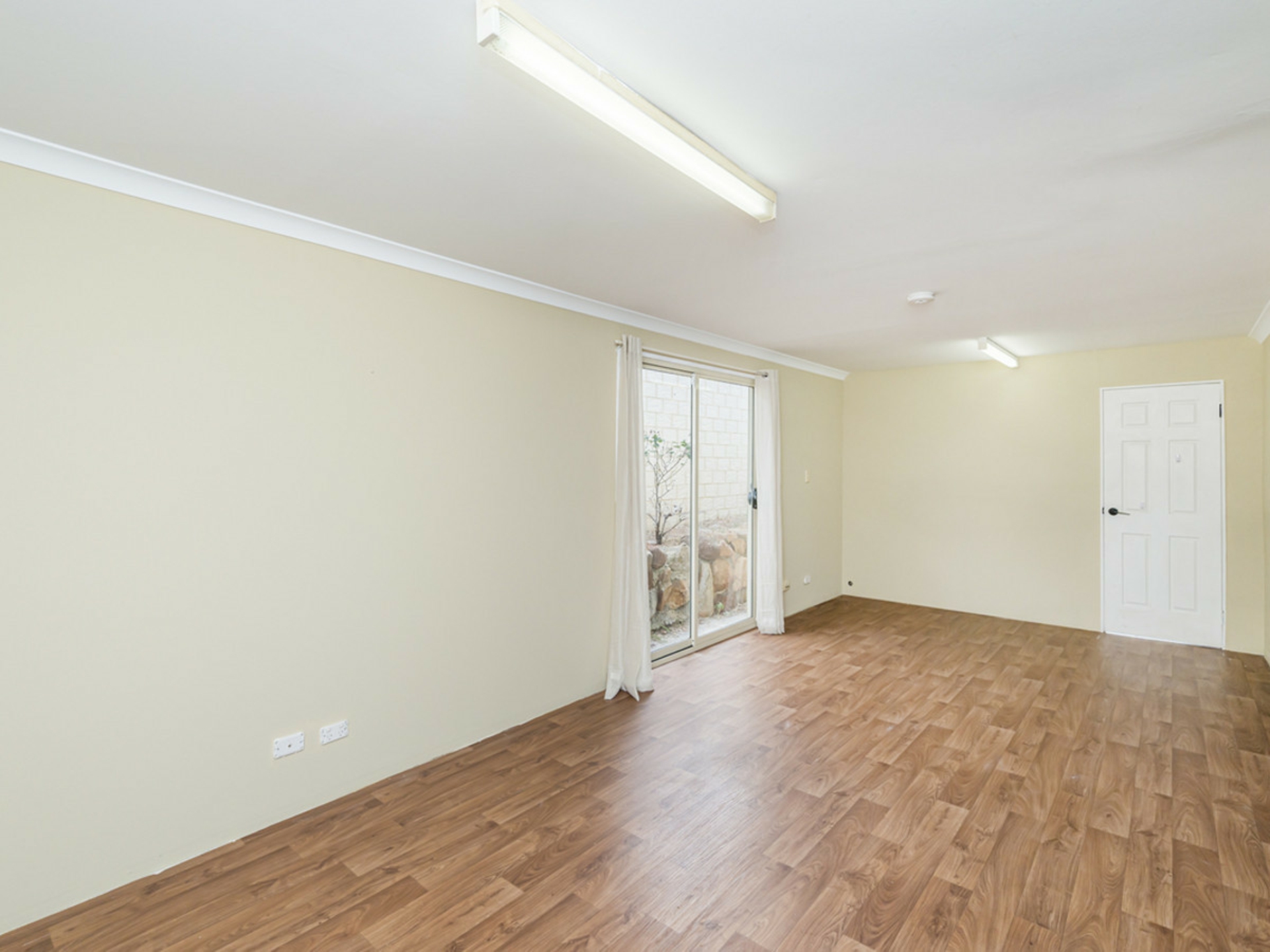 62 Sacramento Avenue — photo 10 of 29