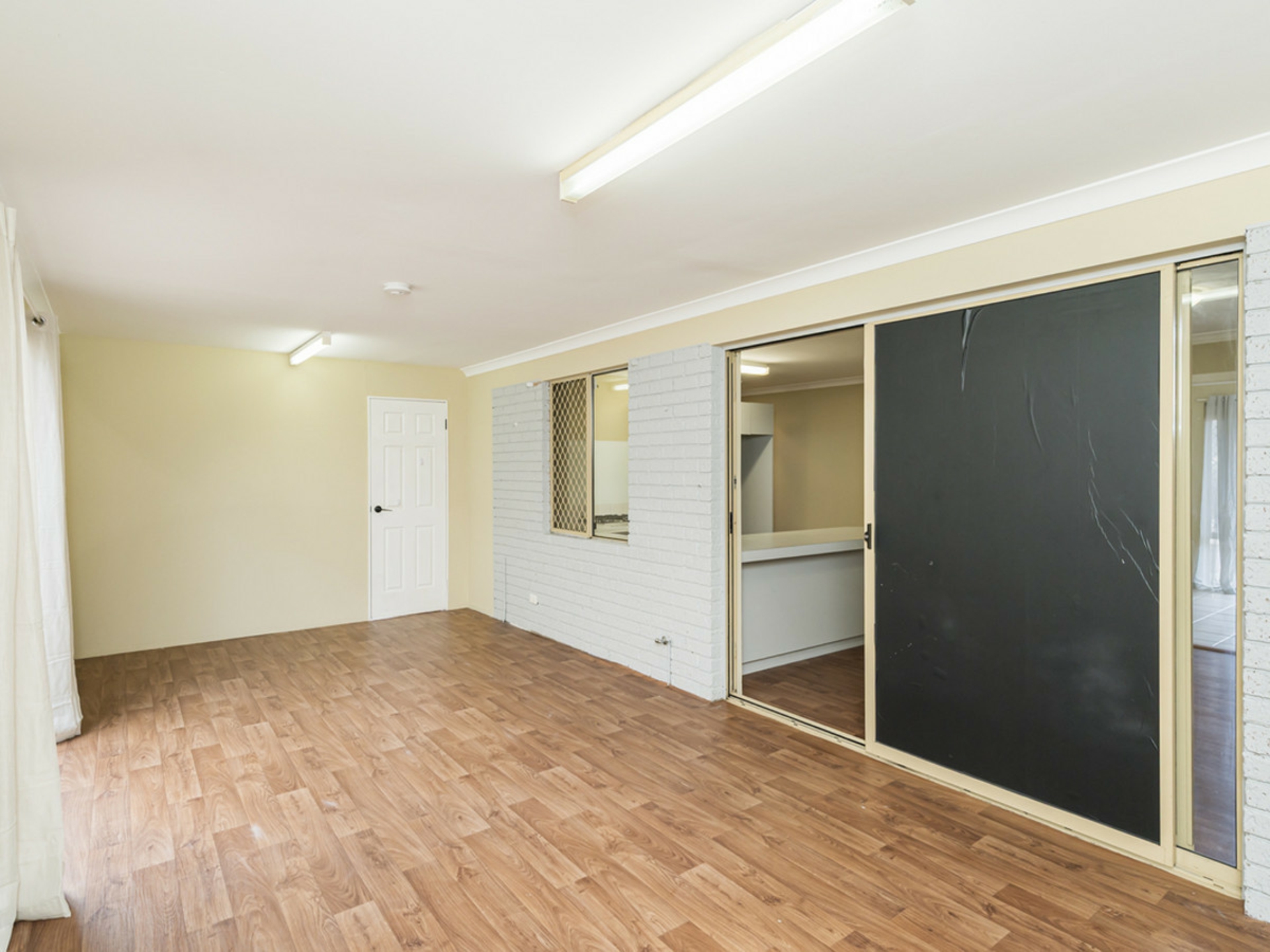 62 Sacramento Avenue — photo 11 of 29