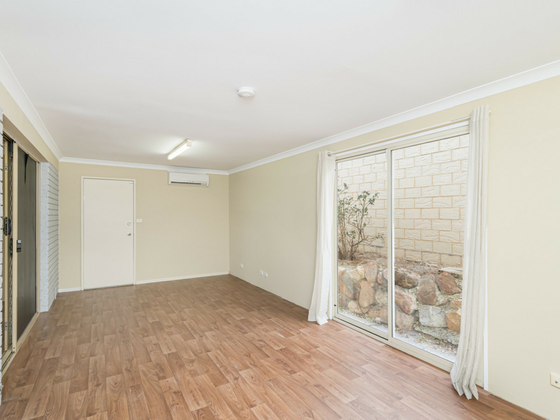 62 Sacramento Avenue — photo 12 of 29