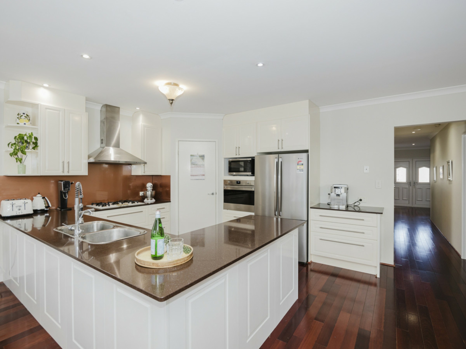 17 Vulcan Place — photo 13 of 30