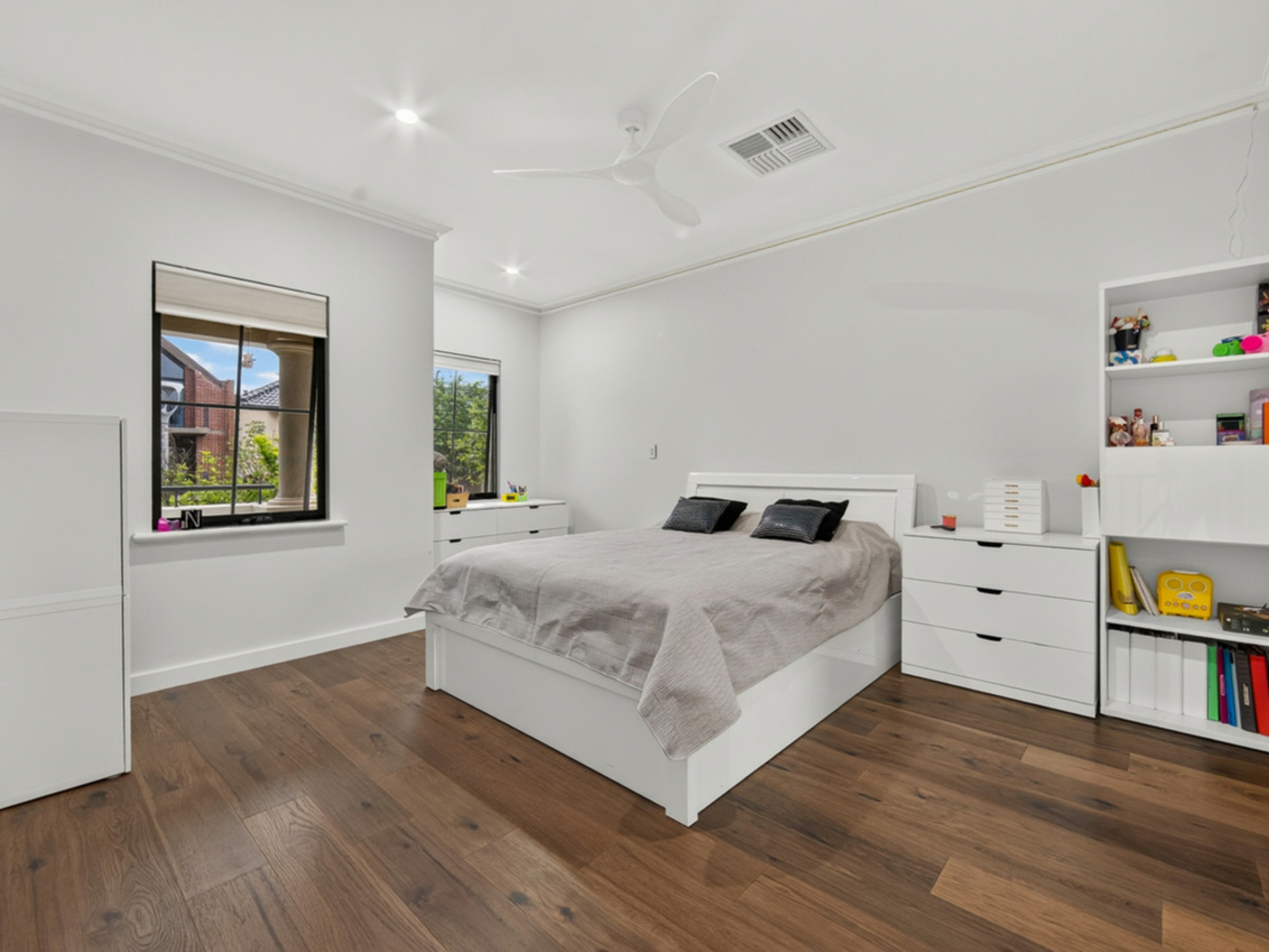24 Victory Terrace — photo 18 of 30