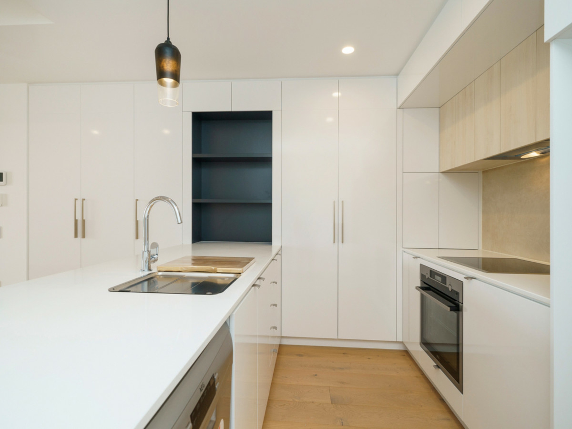703/60 Riversdale Road — photo 5 of 30