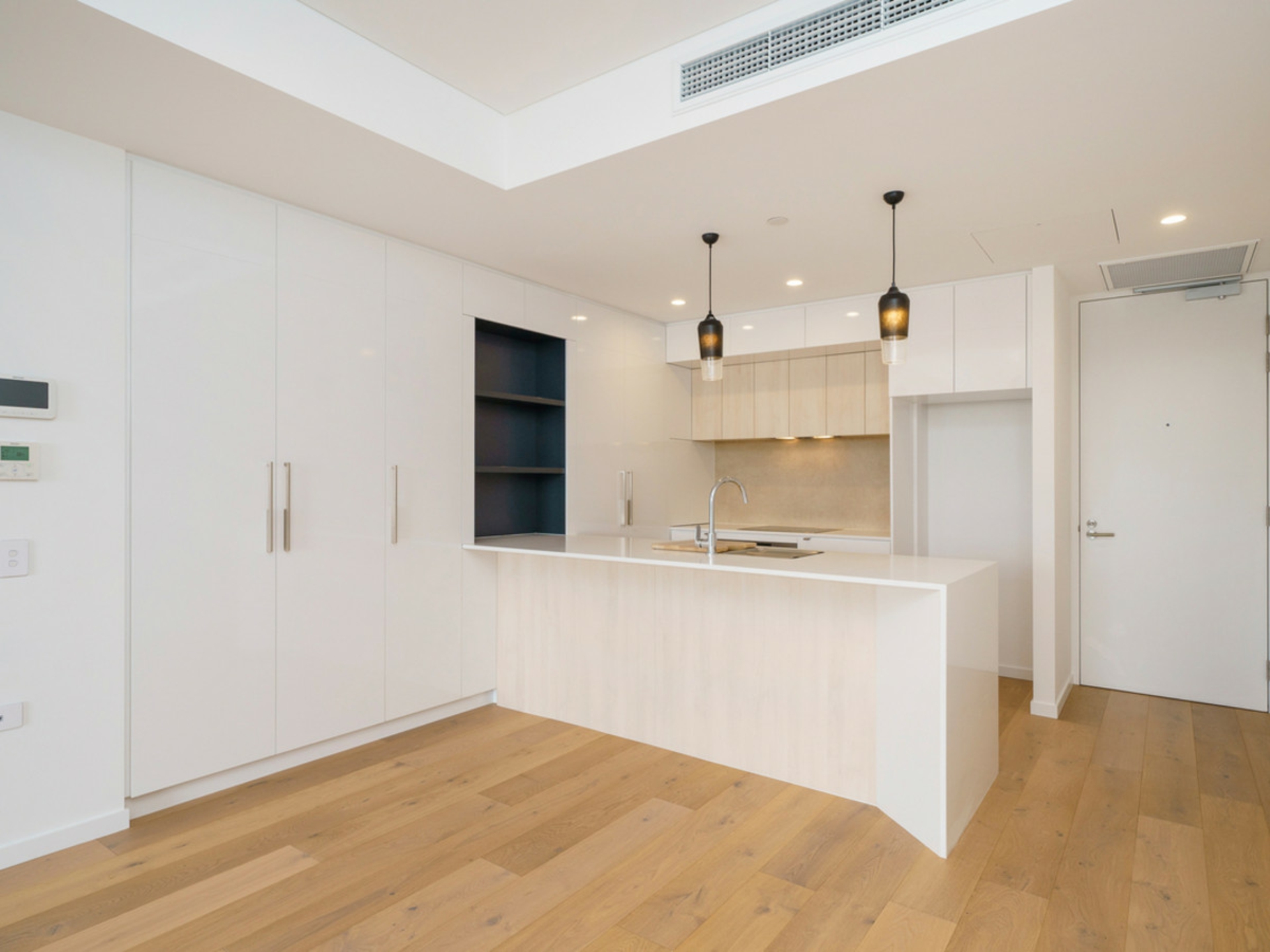 703/60 Riversdale Road — photo 7 of 30