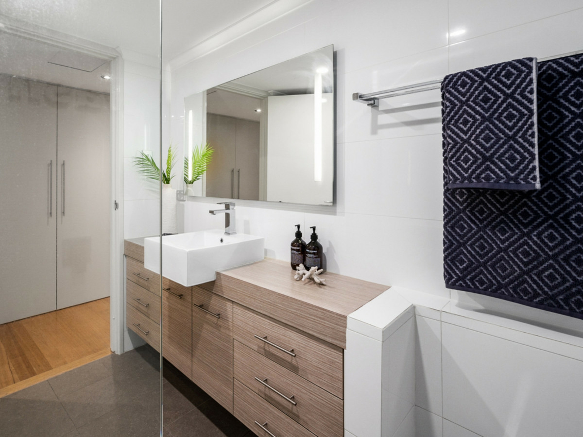 10/82 Royal Street — photo 16 of 27