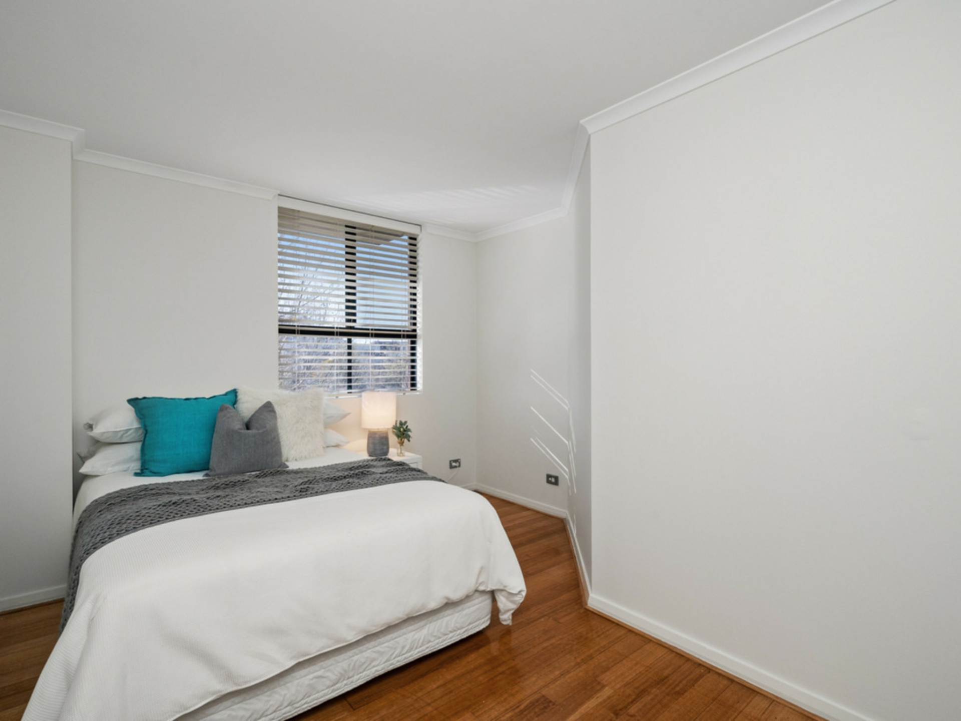 10/82 Royal Street — photo 17 of 27