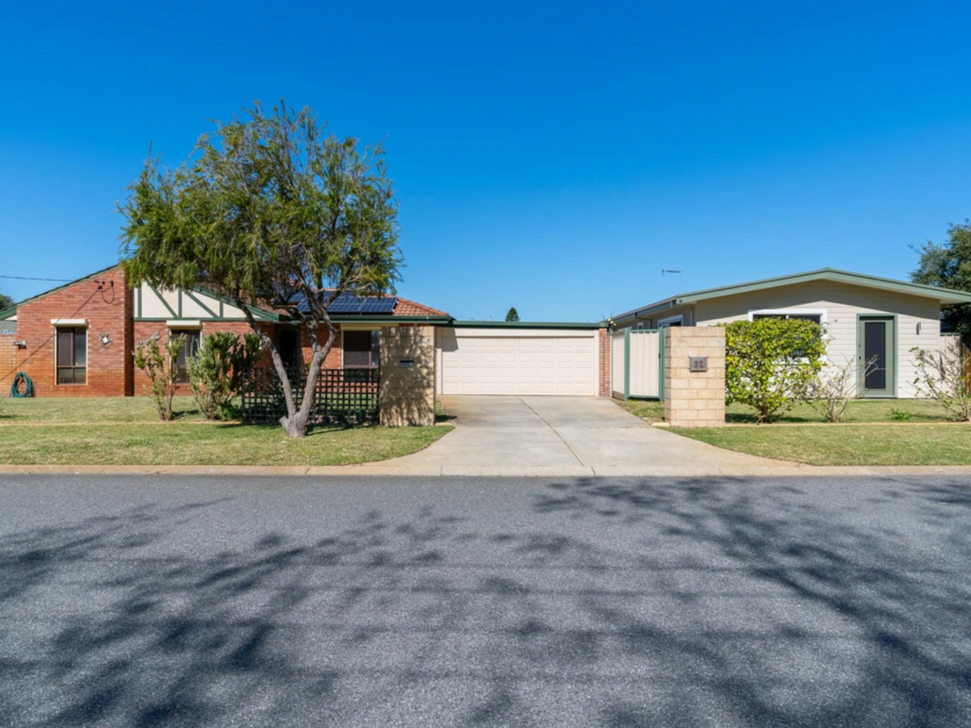 32 Waterton Way — photo from LJ Hooker City Residential