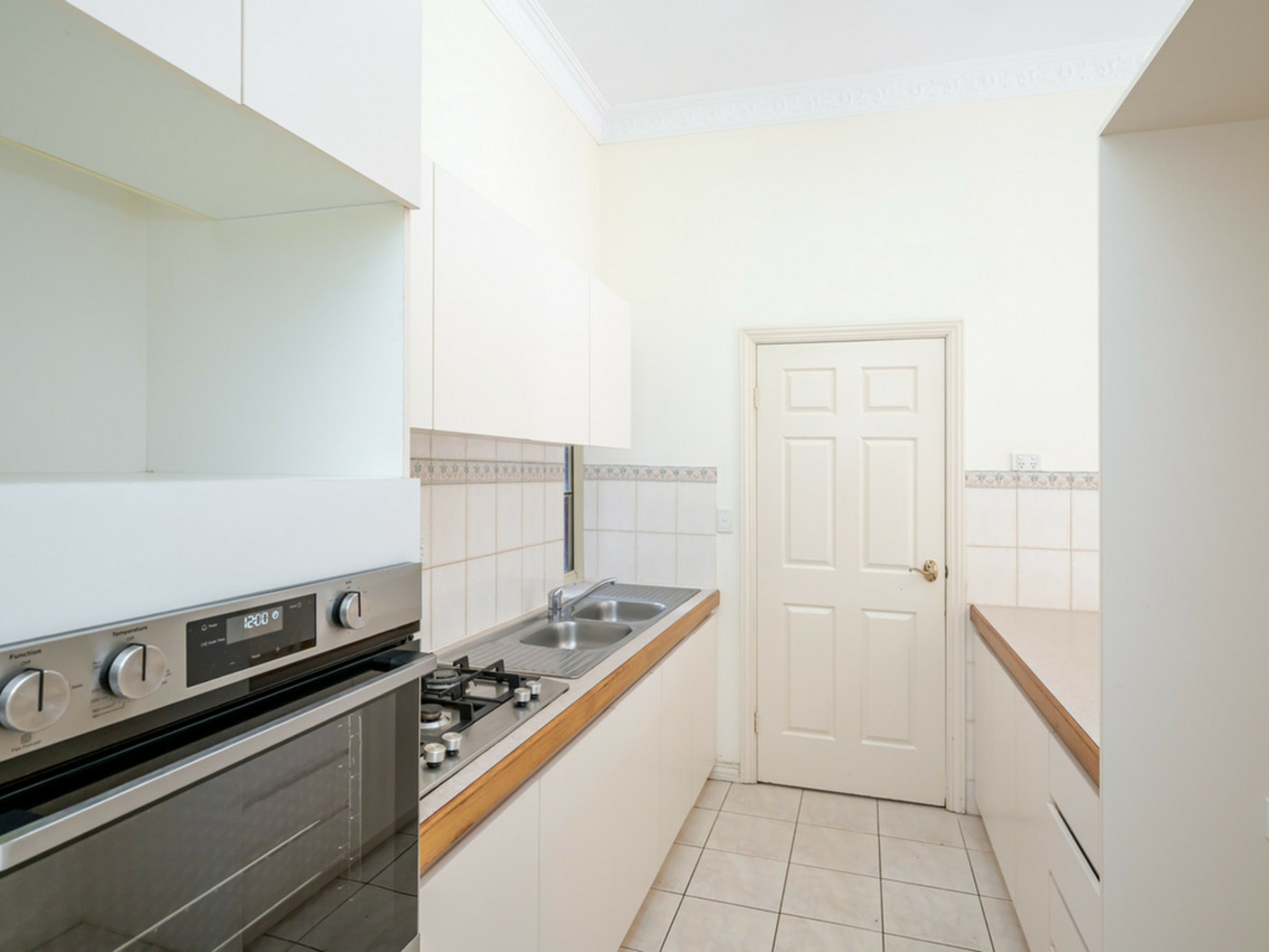 50B Elizabeth Street — photo 13 of 30