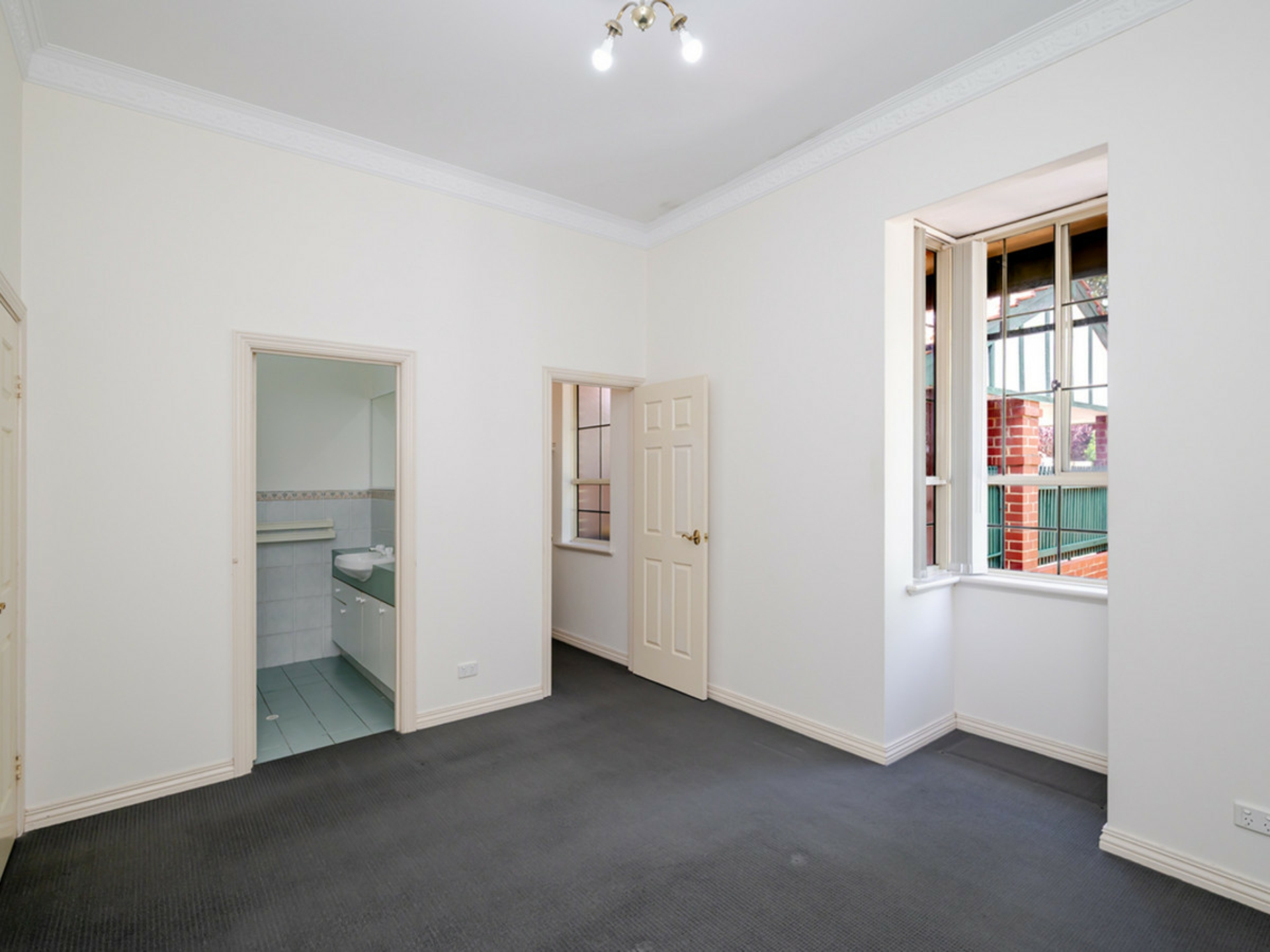 50B Elizabeth Street — photo 15 of 30