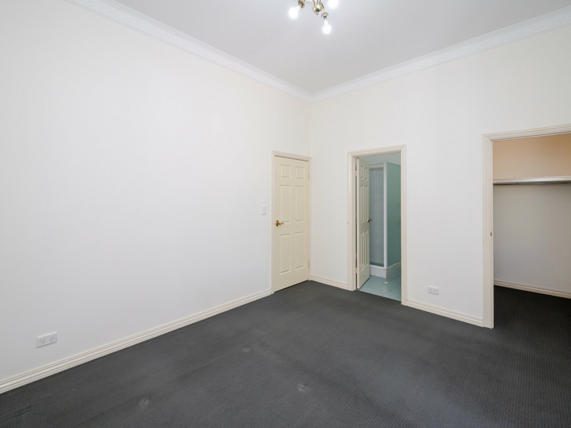 50B Elizabeth Street — photo 16 of 30