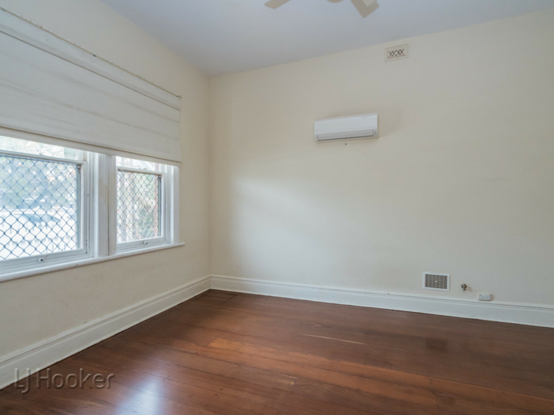 163 Palmerston Street — photo 9 of 12