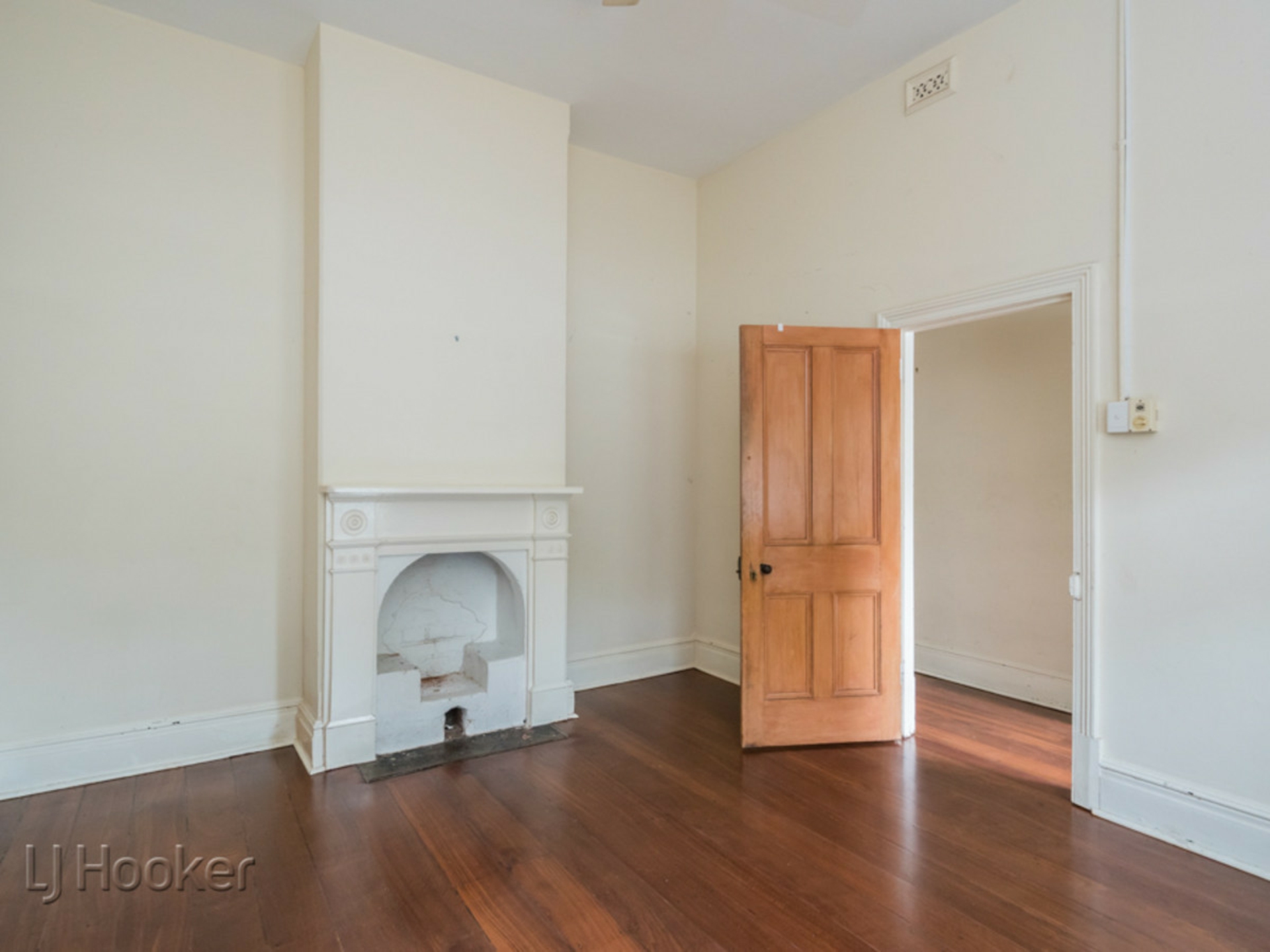 163 Palmerston Street — photo 10 of 12