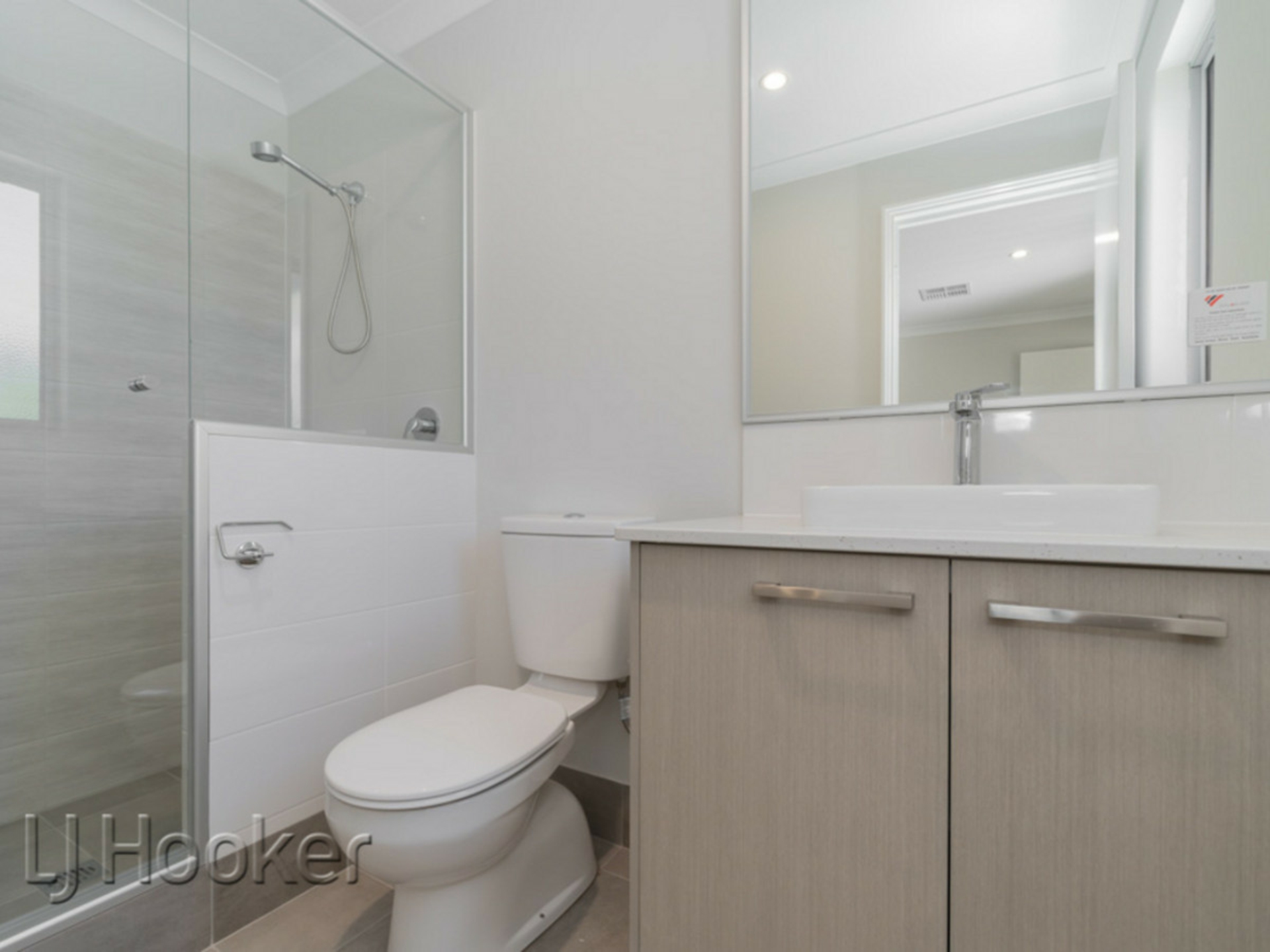 264c The Strand — photo 17 of 26