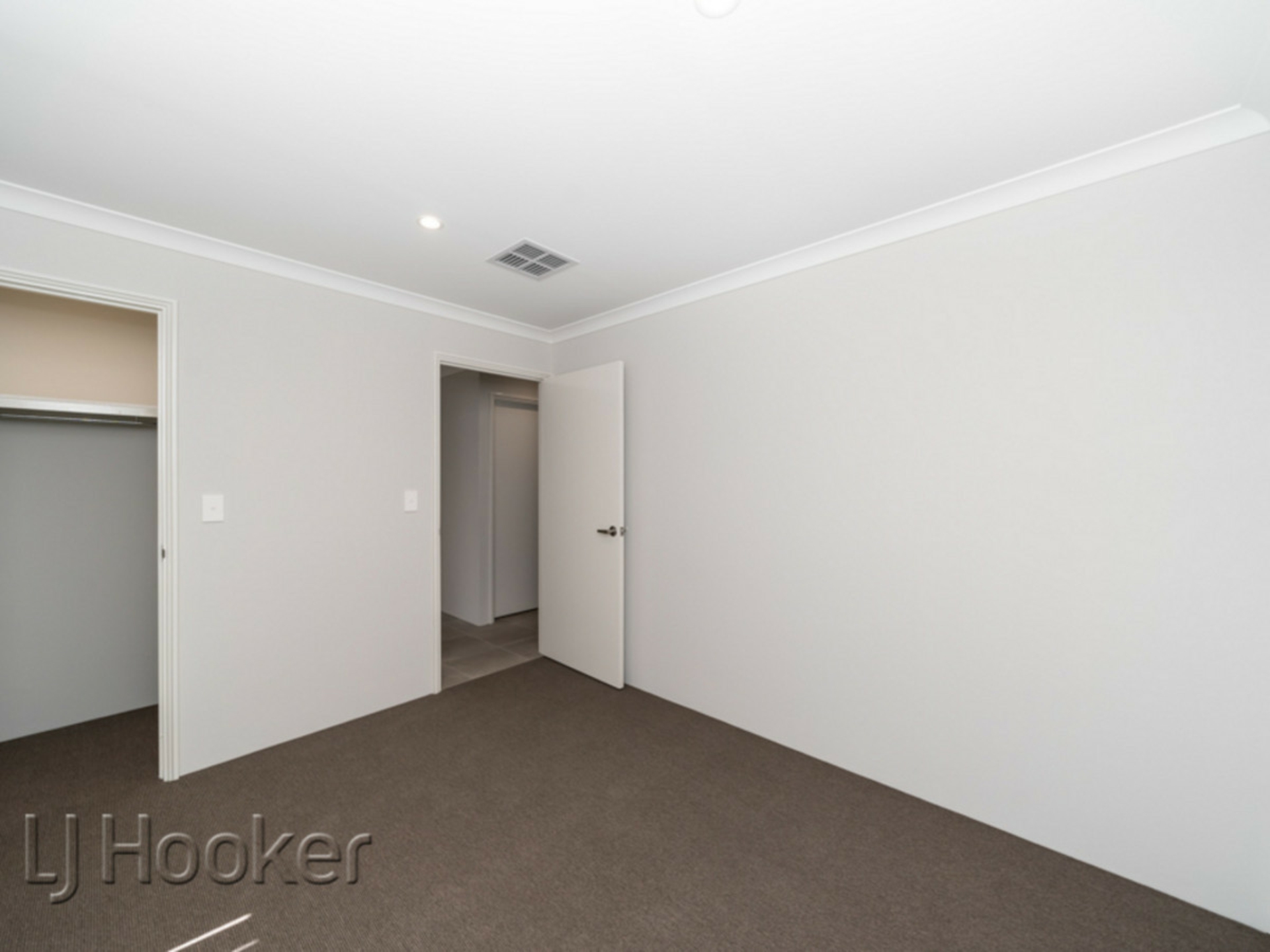 264c The Strand — photo 19 of 26