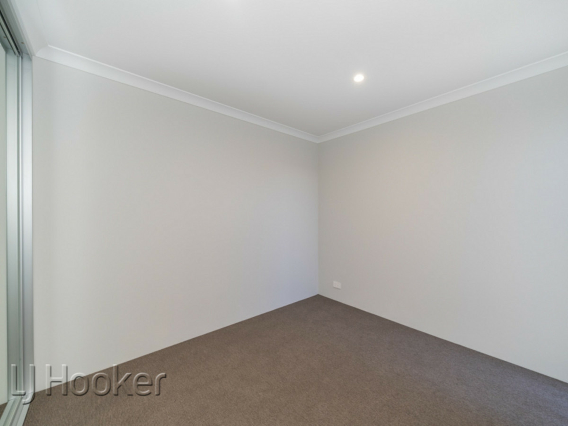 264c The Strand — photo 20 of 26