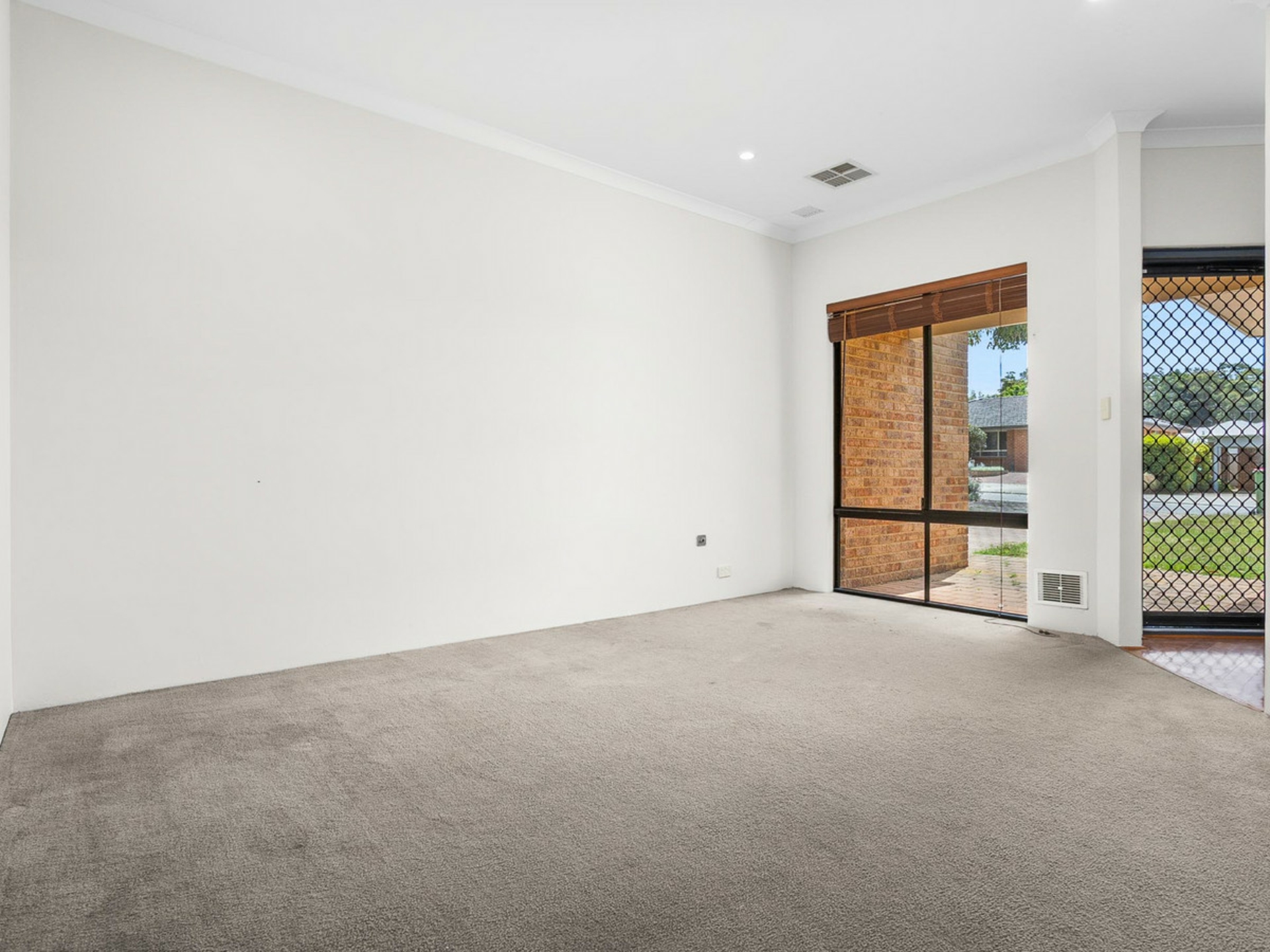 20 Constance Street — photo 5 of 30