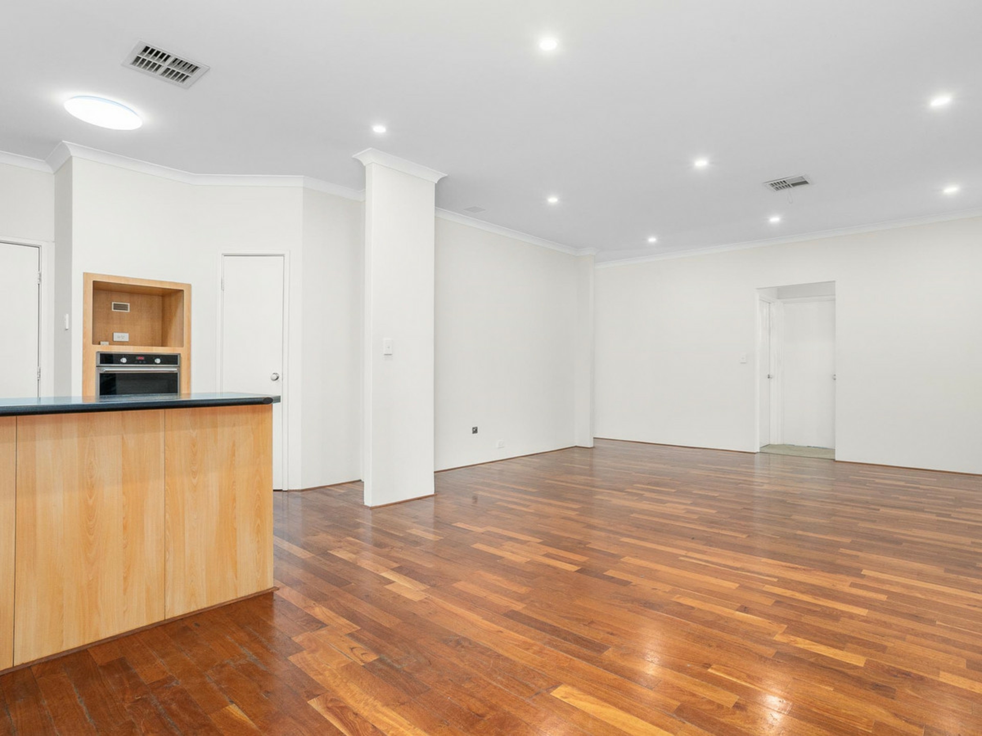 20 Constance Street — photo 9 of 30