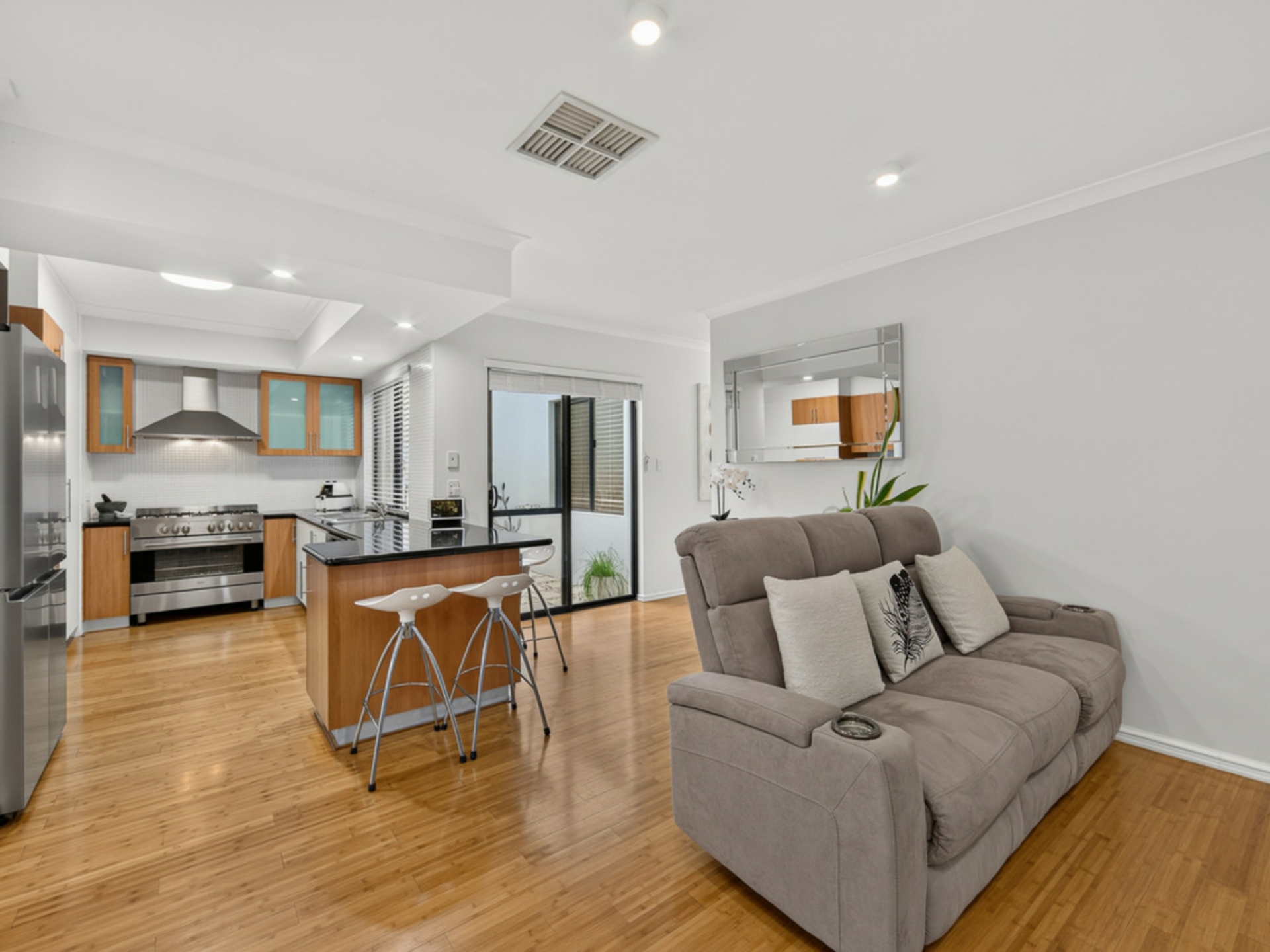 36 Tully Road — photo 9 of 30