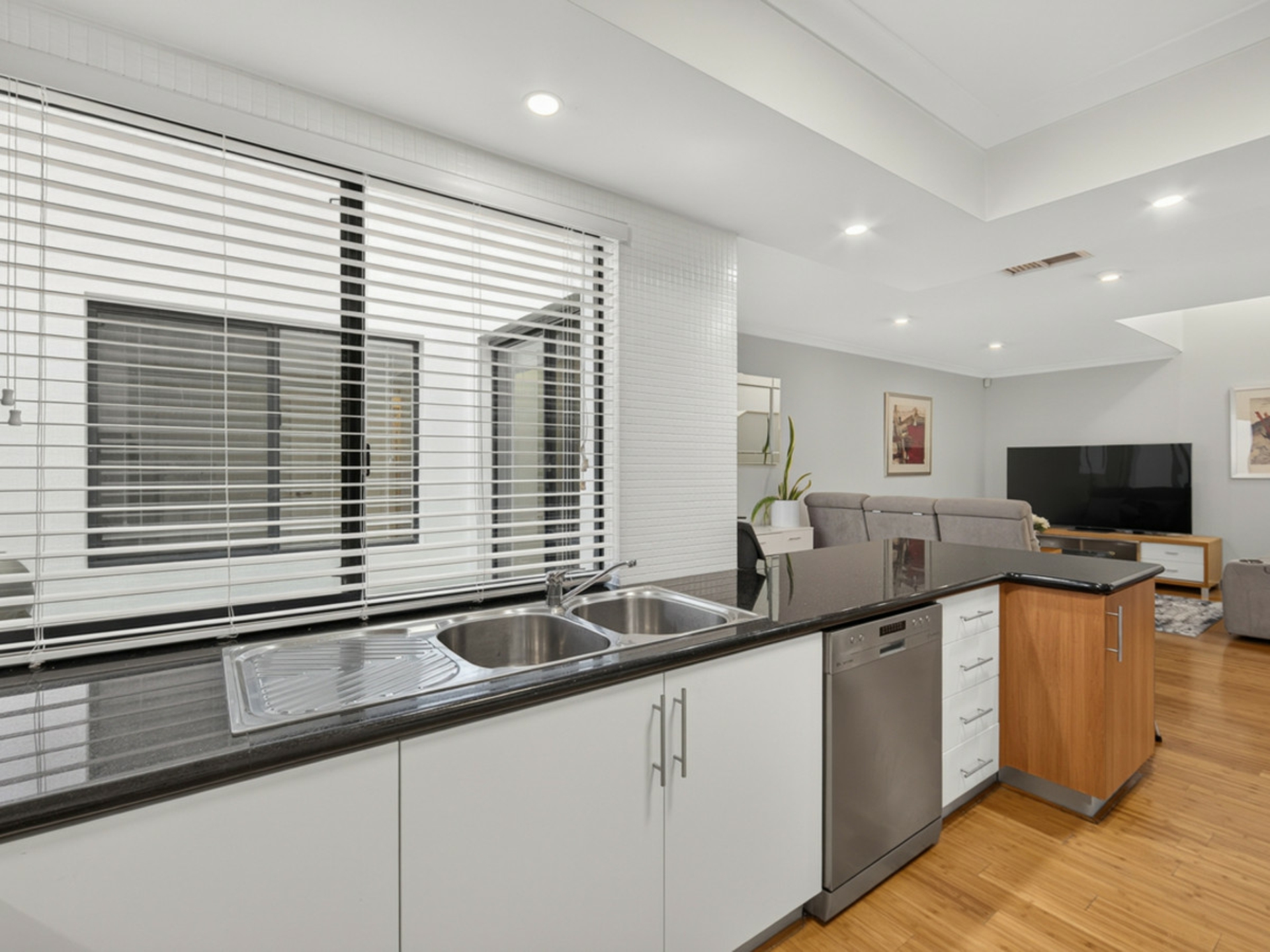 36 Tully Road — photo 12 of 30