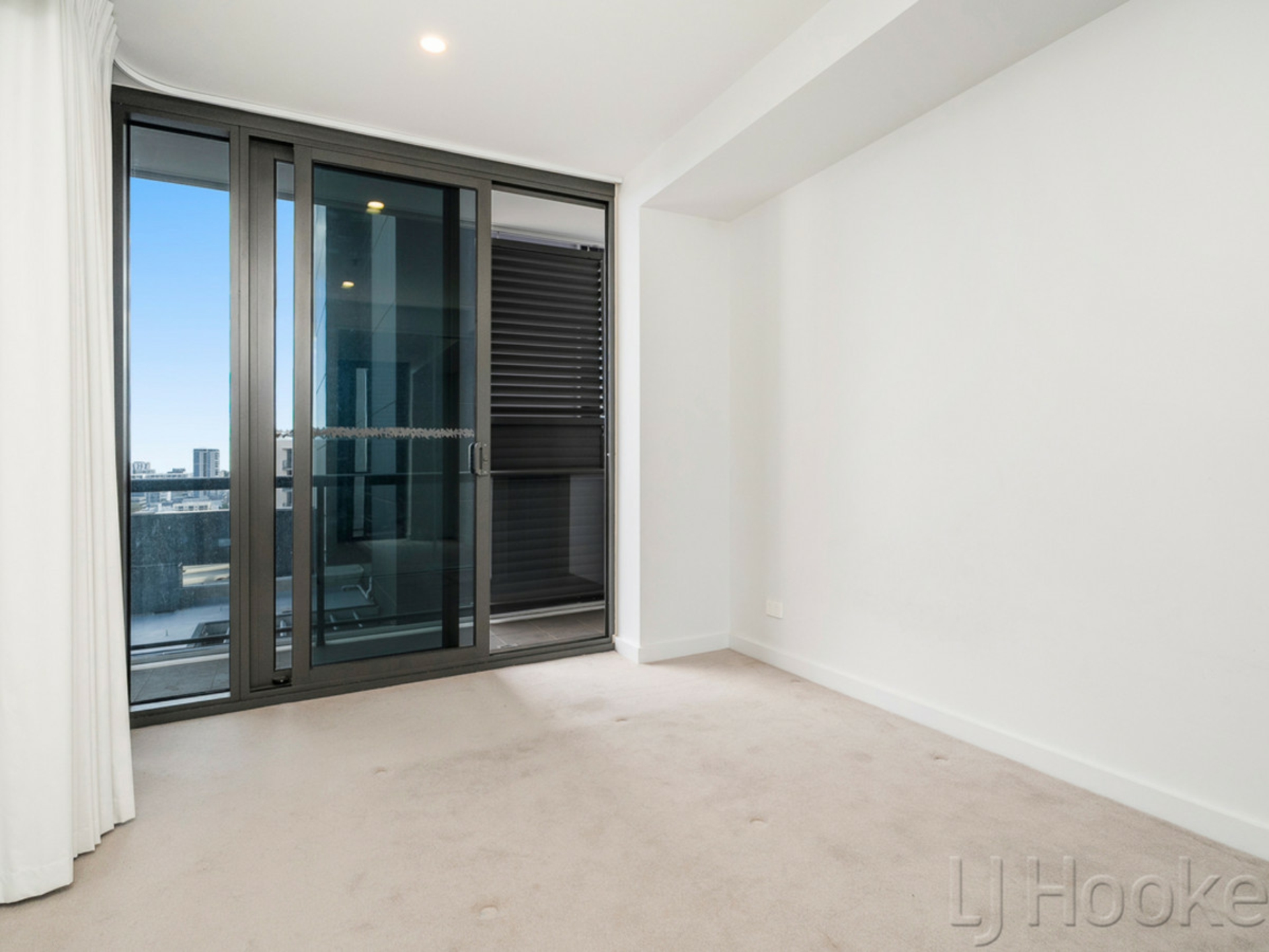 1706/380 Murray Street — photo 10 of 30