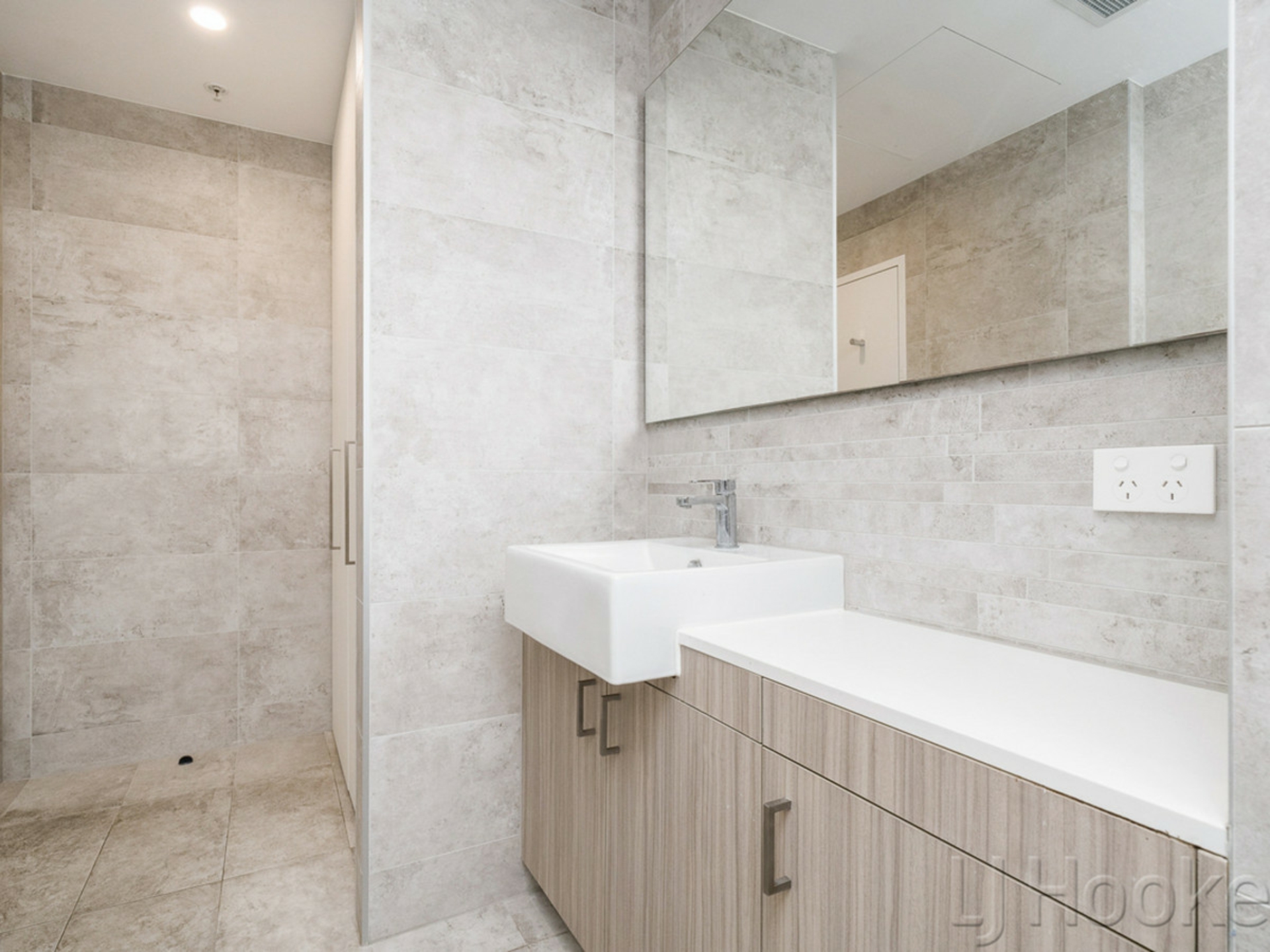 1706/380 Murray Street — photo 13 of 30