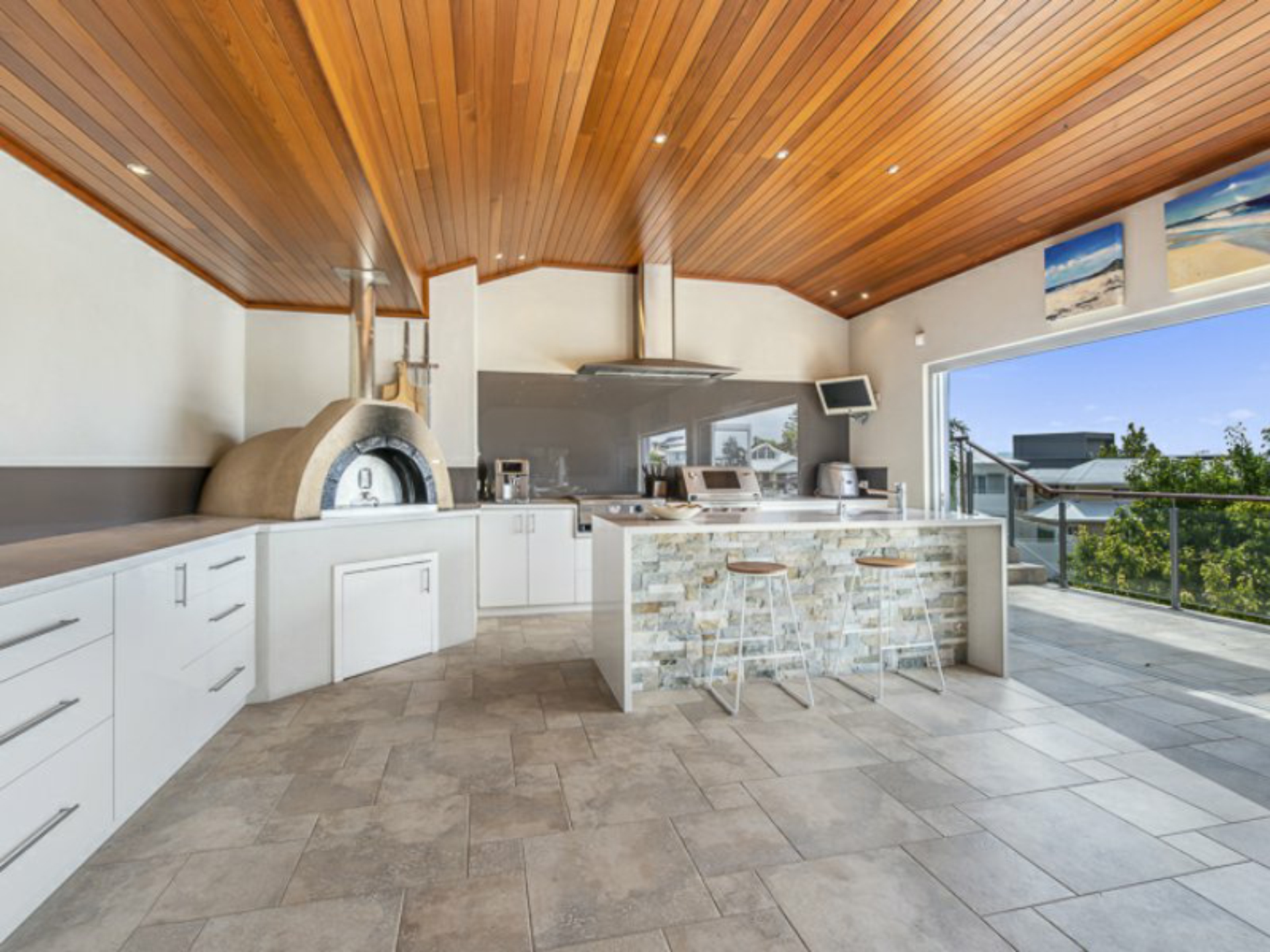 2 Alice Drive, MULLALOO