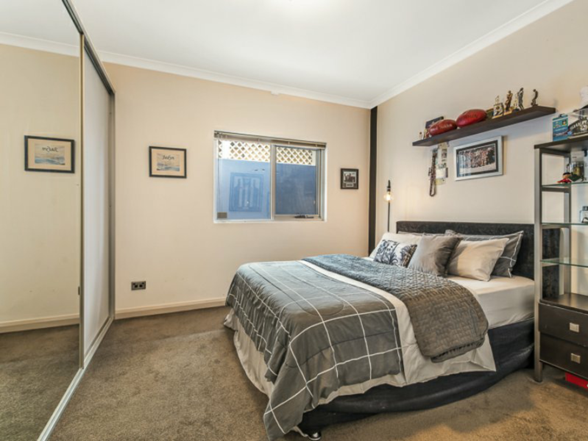 2 Alice Drive, MULLALOO