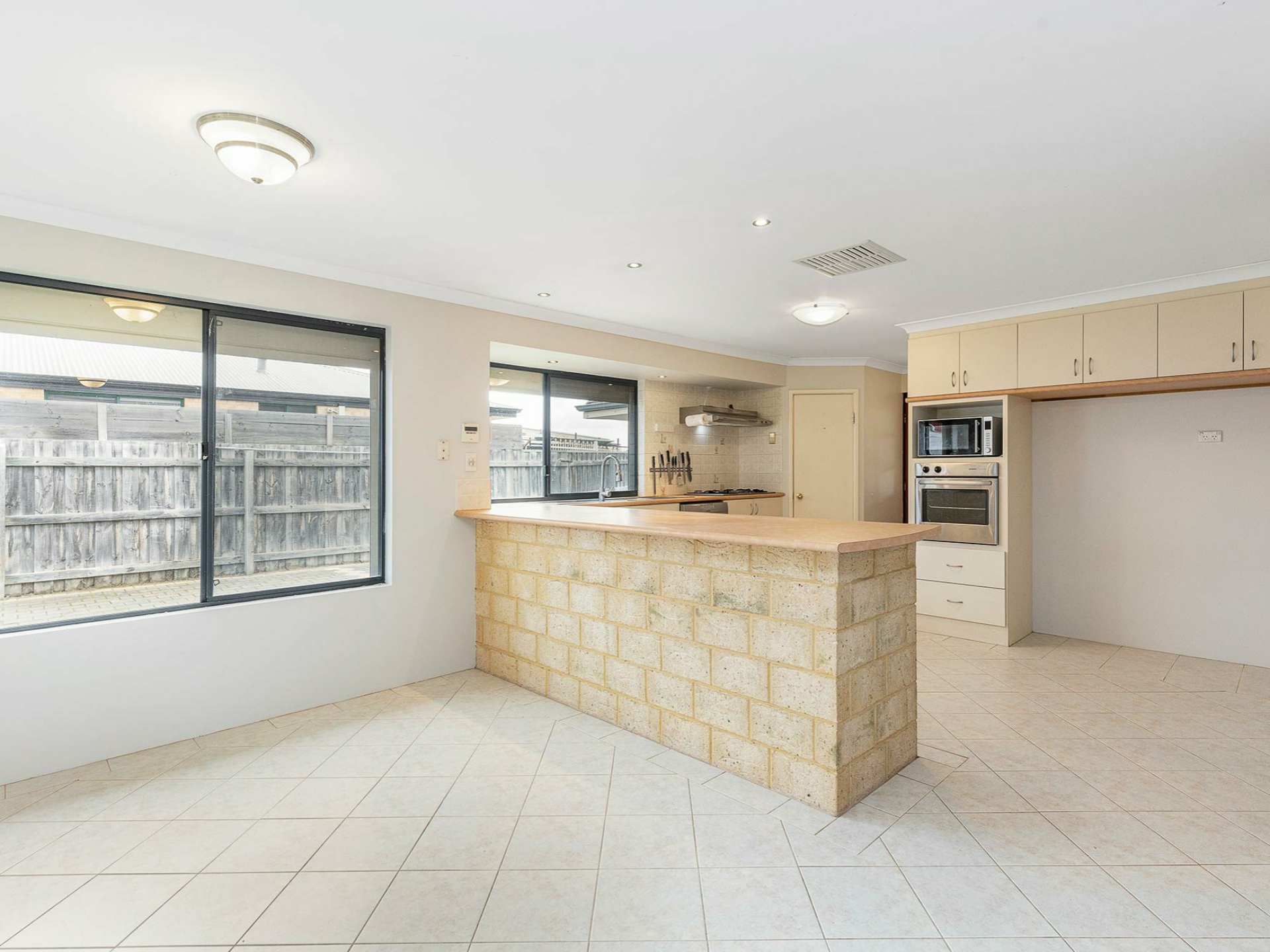 33 Durrington Glade, CLARKSON