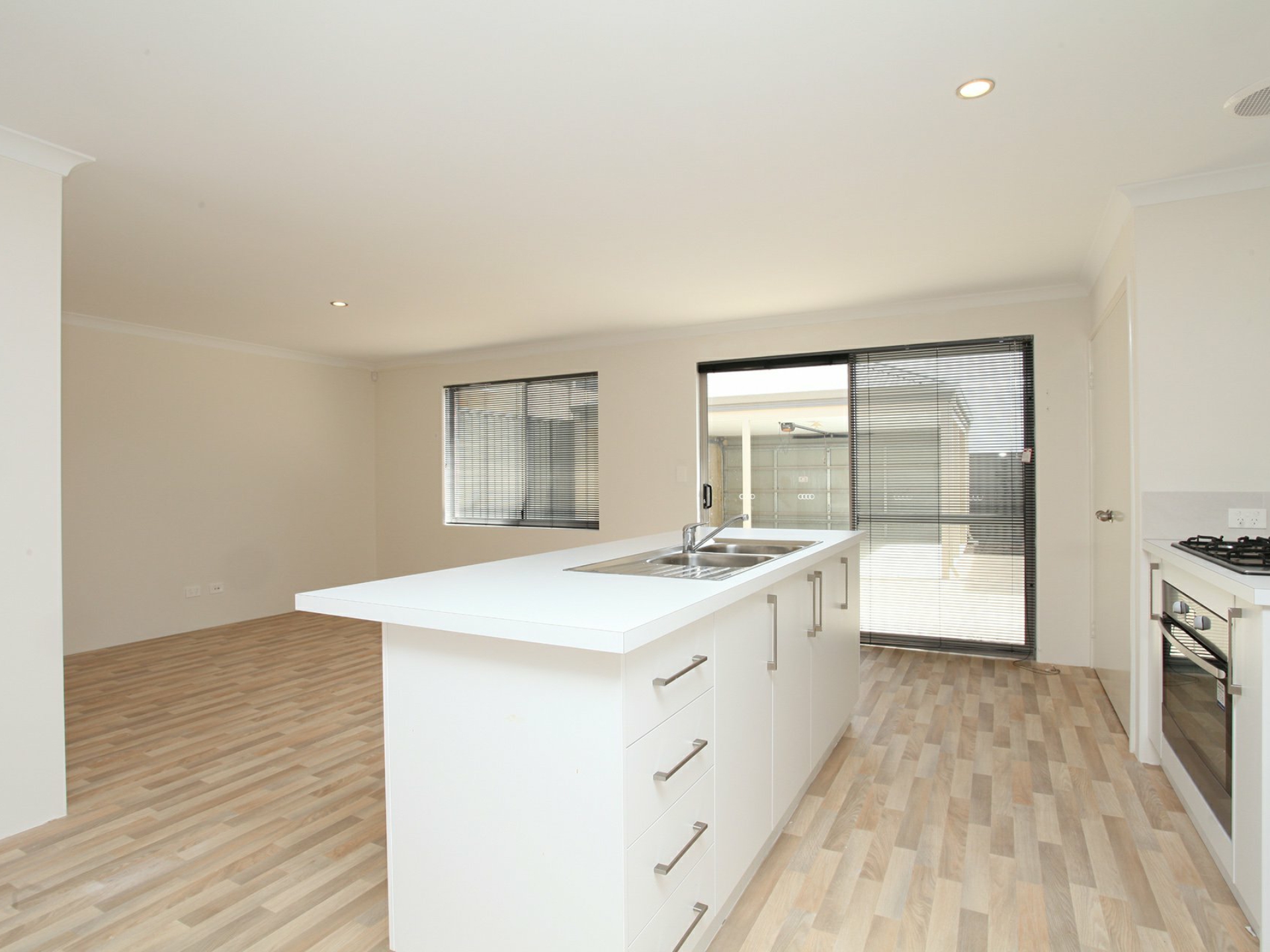32 Equinox Avenue, EGLINTON
