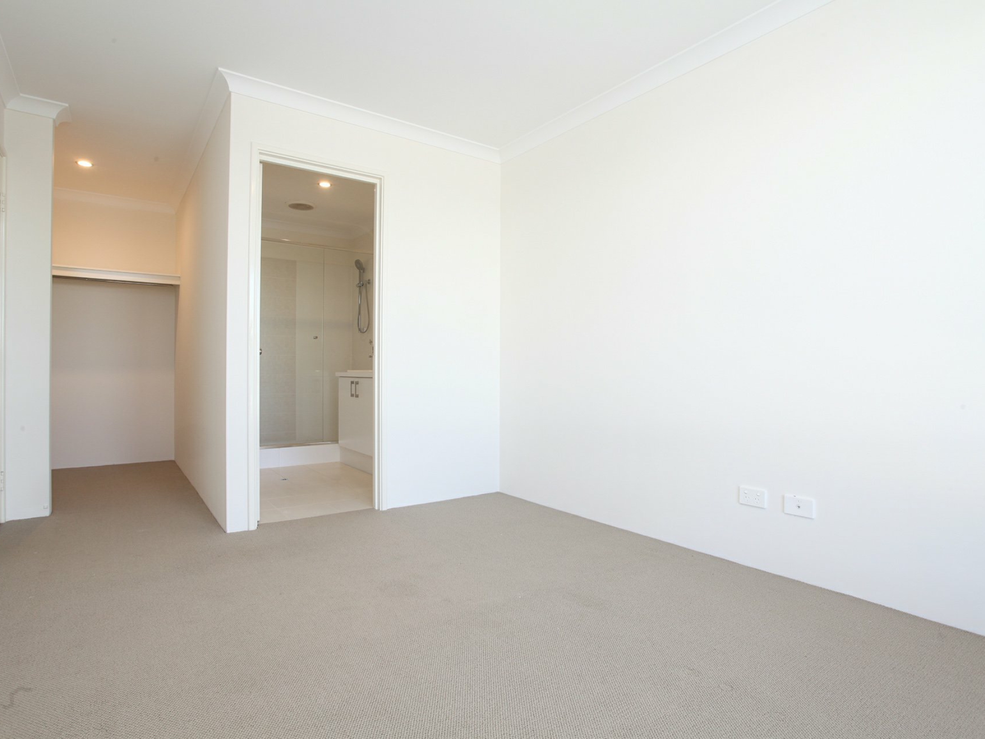 32 Equinox Avenue, EGLINTON