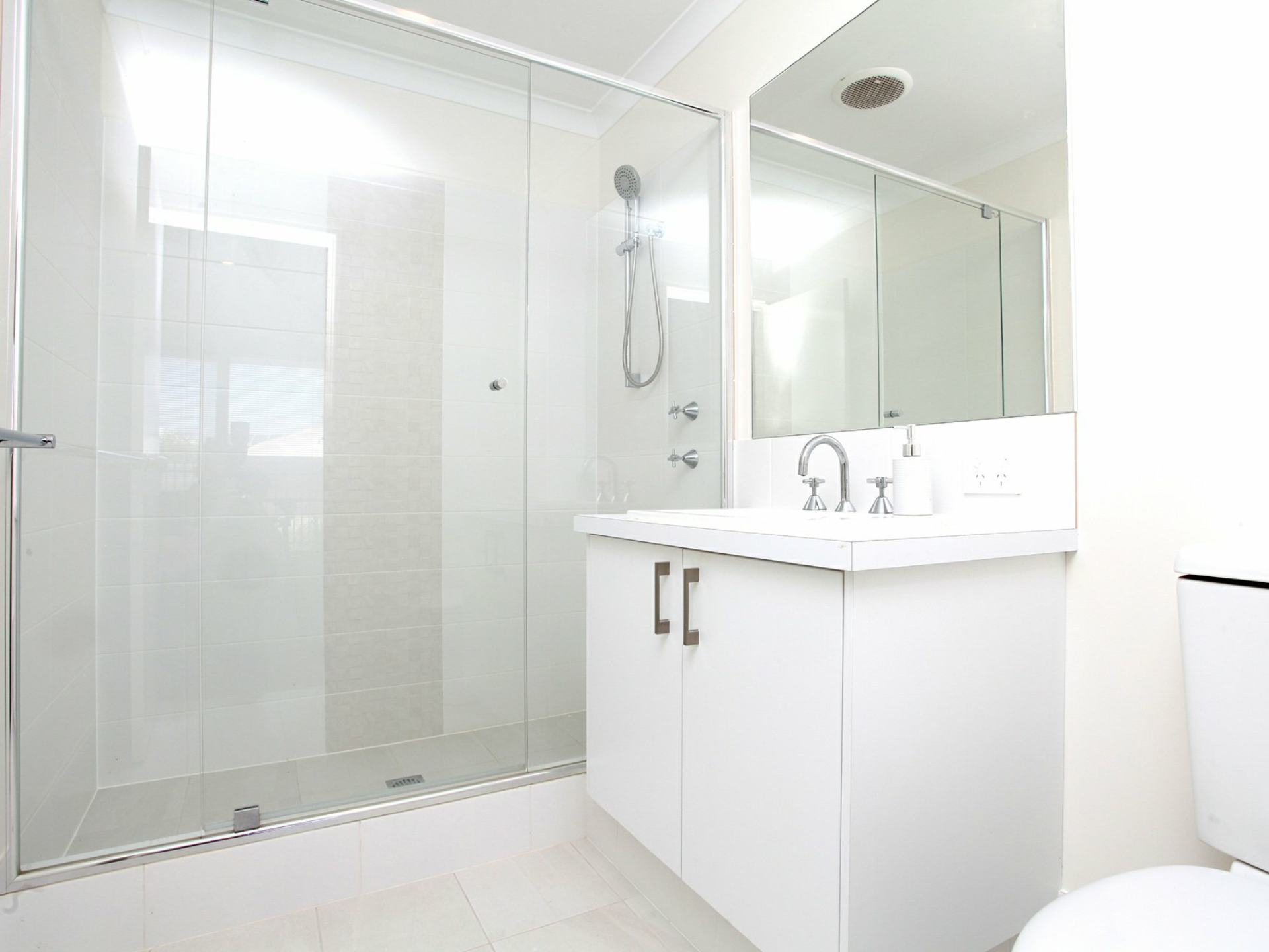32 Equinox Avenue, EGLINTON
