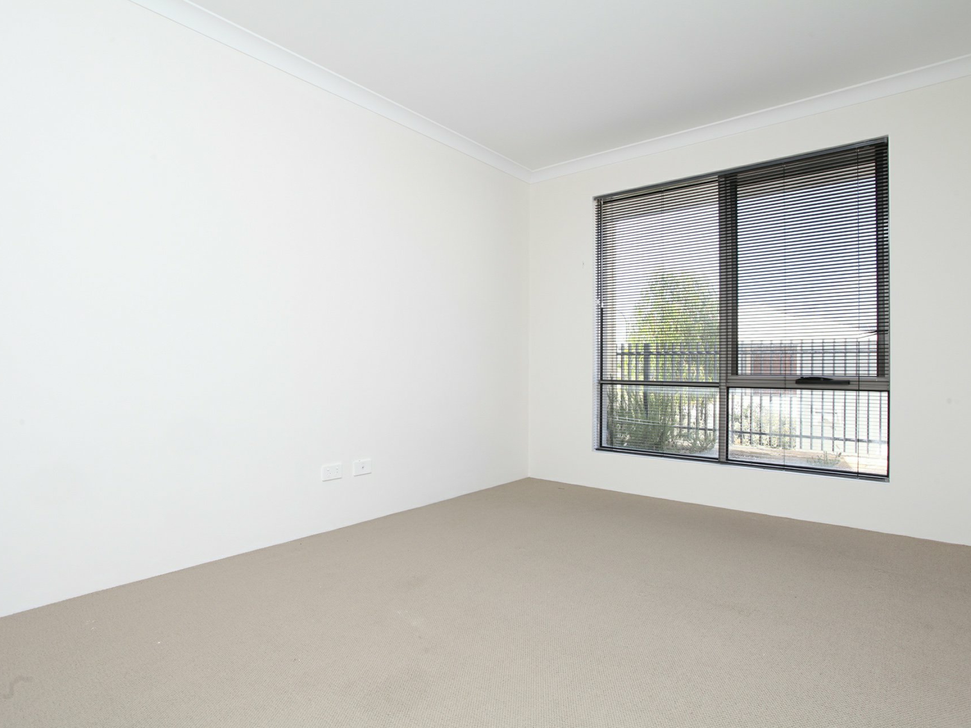 32 Equinox Avenue, EGLINTON
