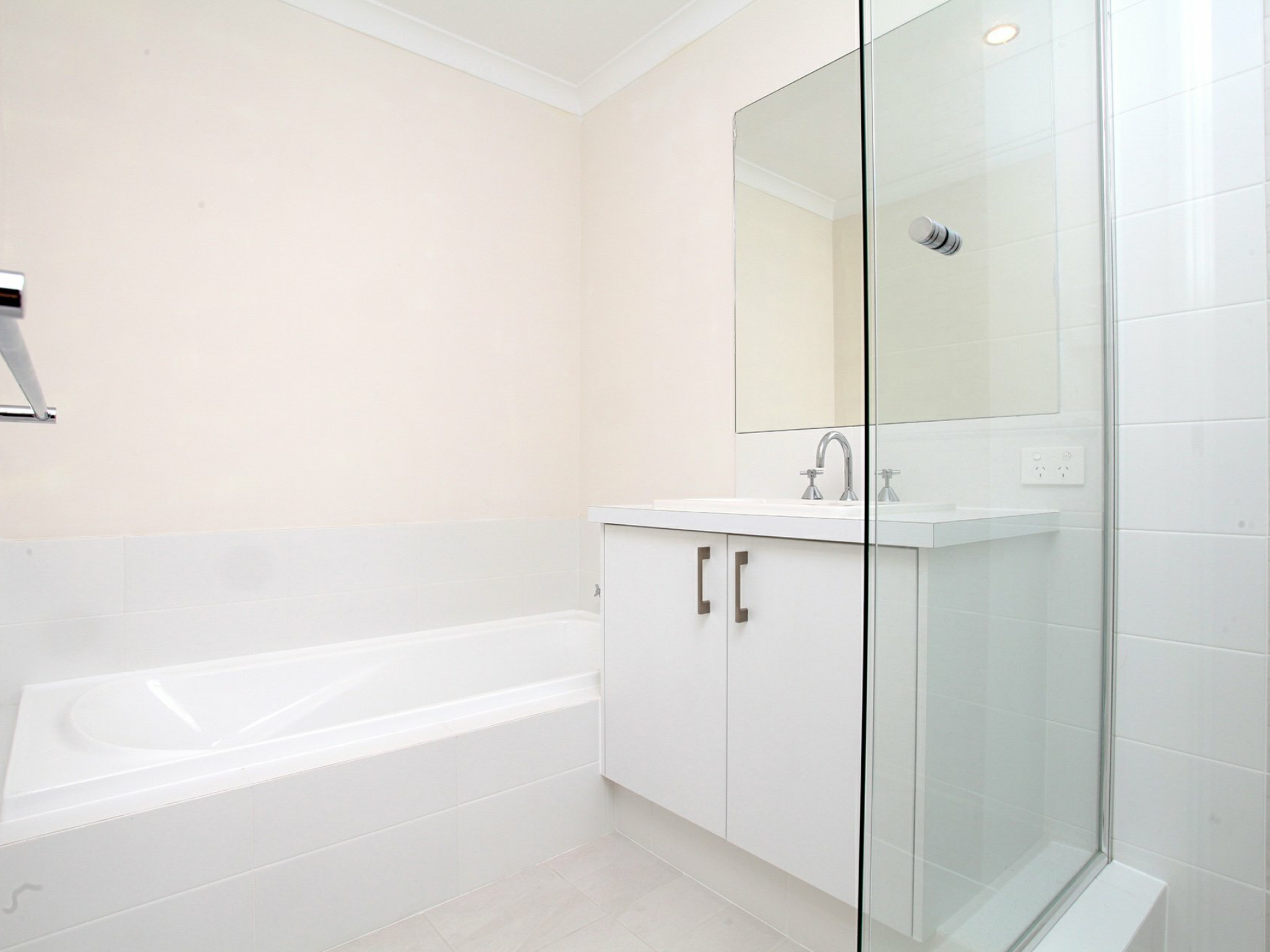 32 Equinox Avenue, EGLINTON