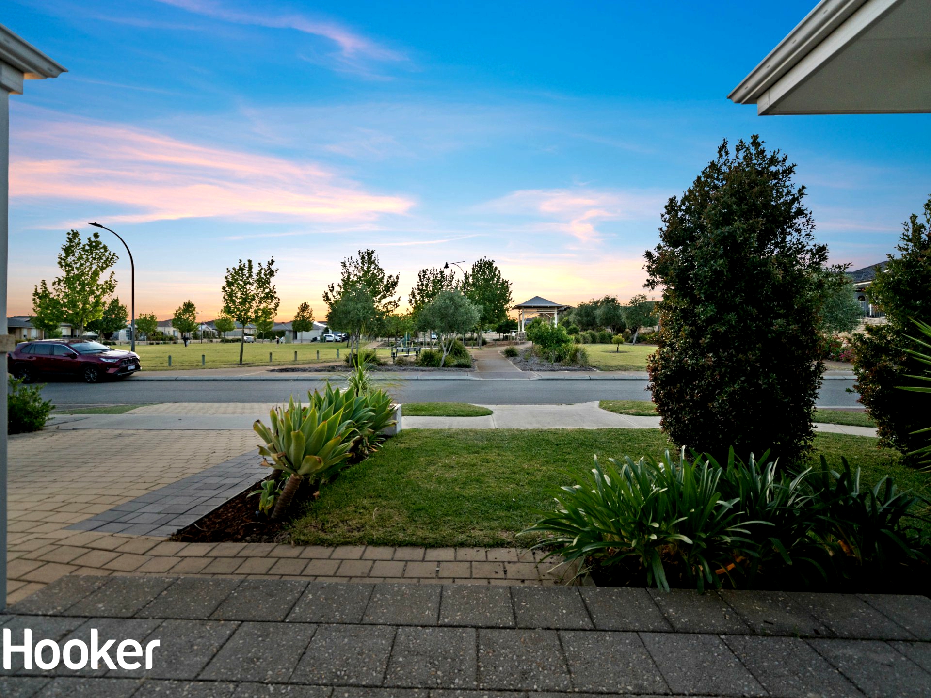 8 Delaney Road, AVELEY