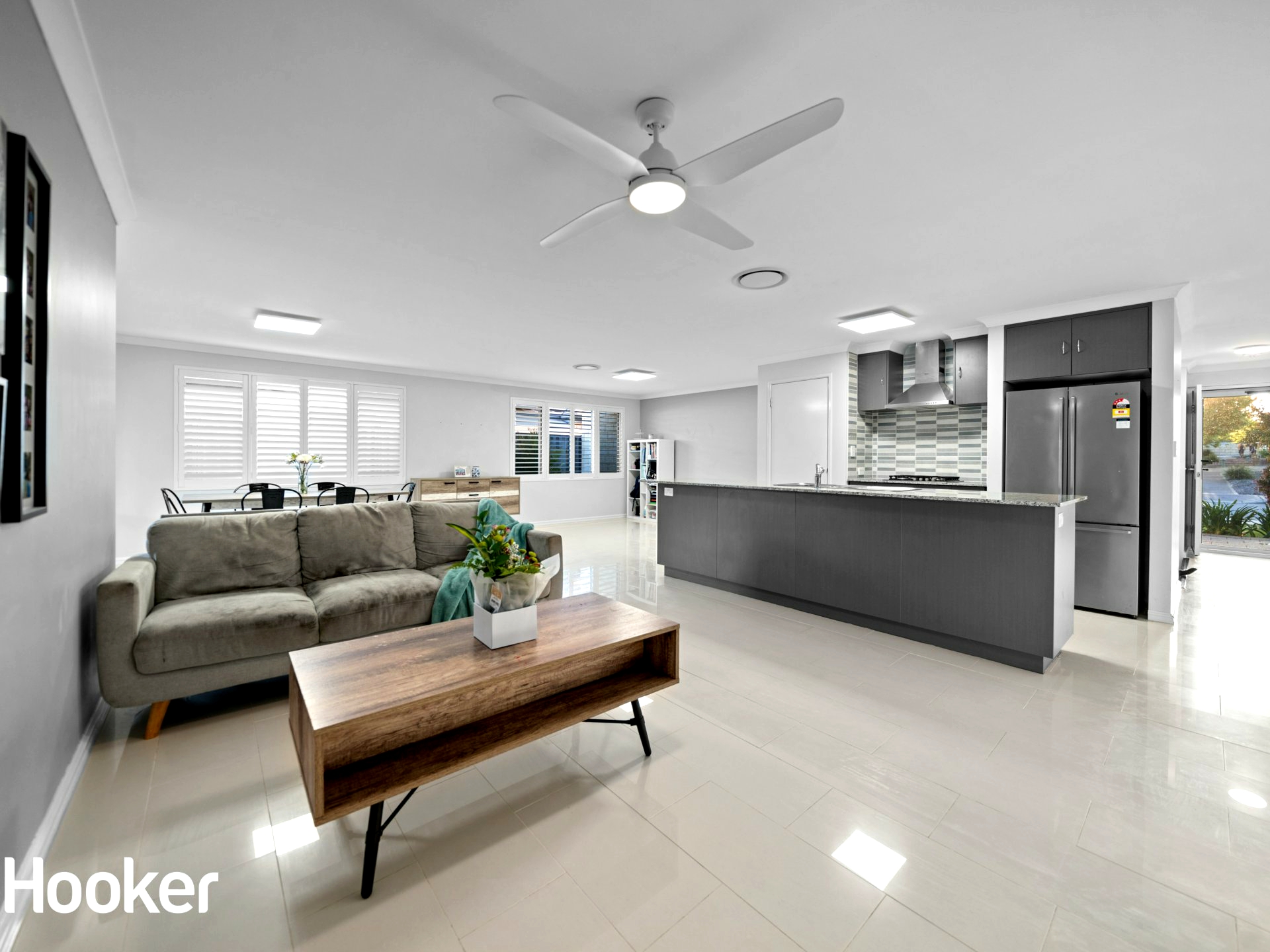 8 Delaney Road, AVELEY