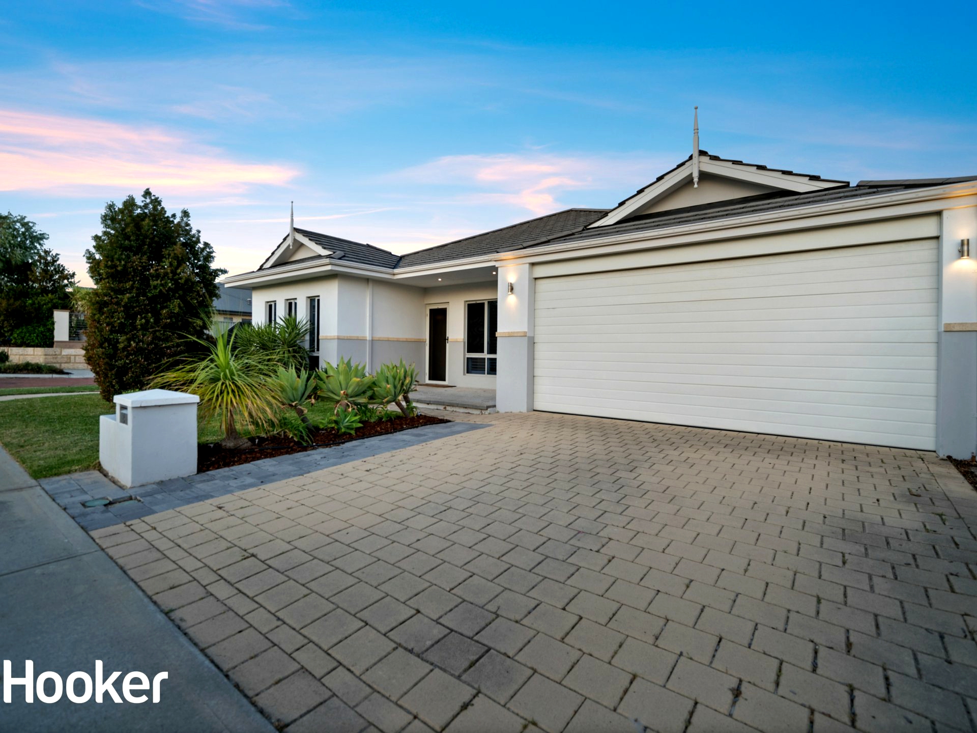 8 Delaney Road, AVELEY