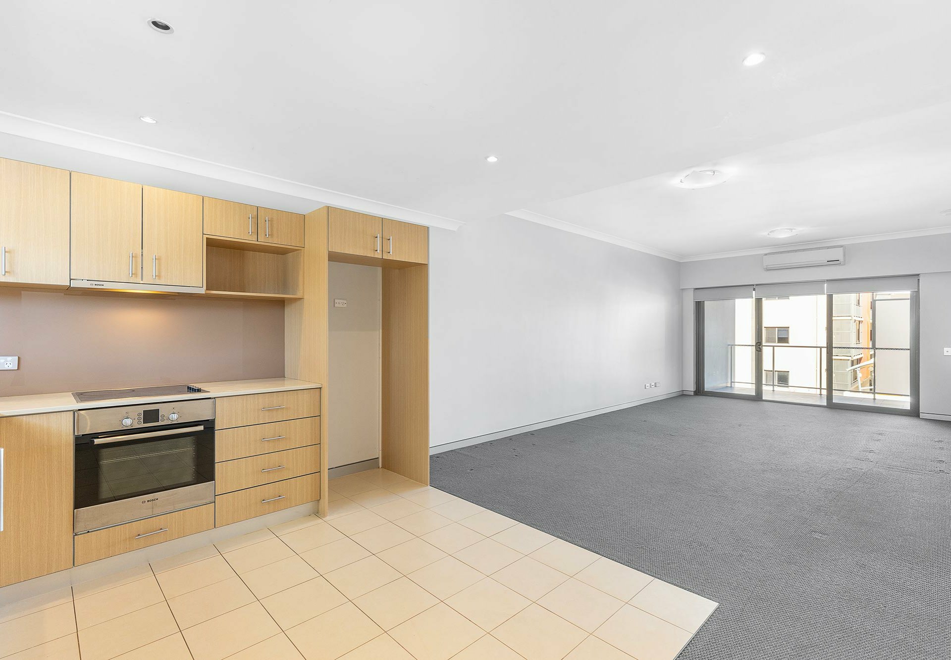 61/6 Walsh Loop, JOONDALUP