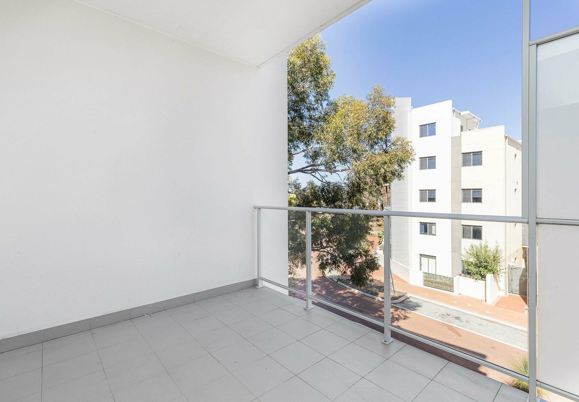 61/6 Walsh Loop, JOONDALUP