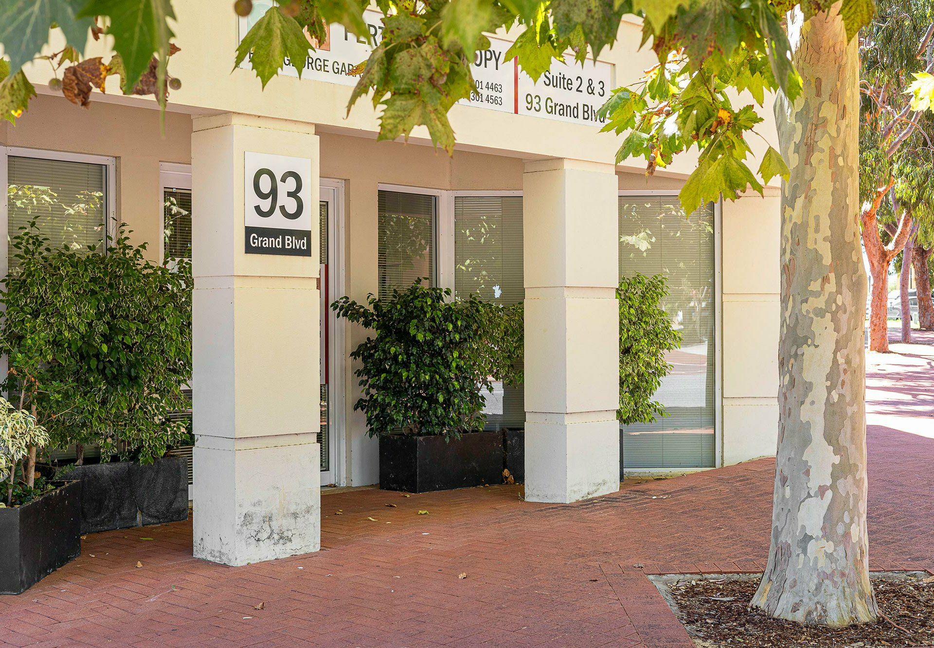 8/93 Grand Boulevard, Joondalup