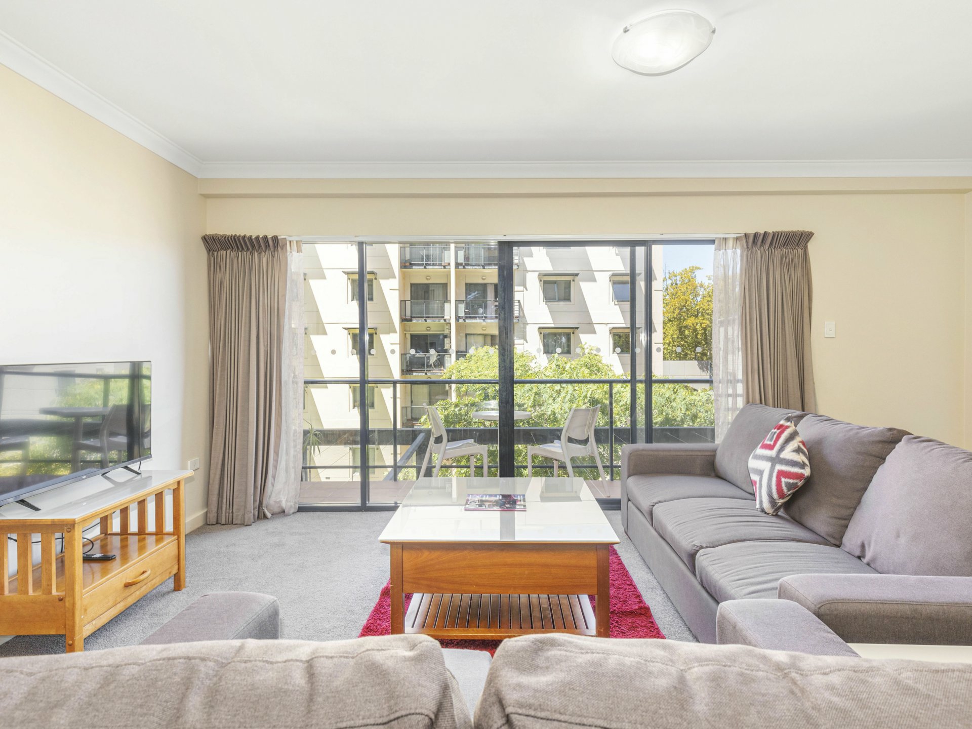 211/112 Mounts Bay Road, PERTH