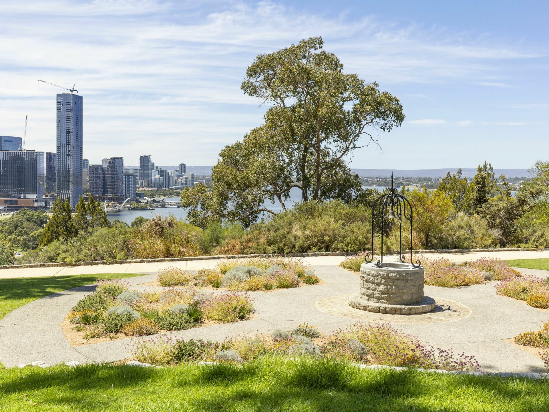 211/112 Mounts Bay Road, PERTH